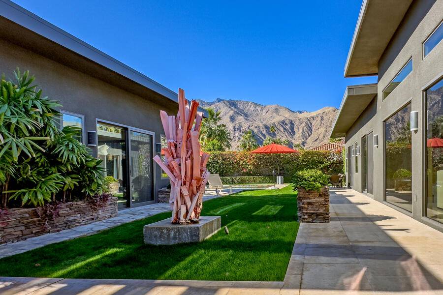 Palm Springs, CA 92262,201 Camino Sur