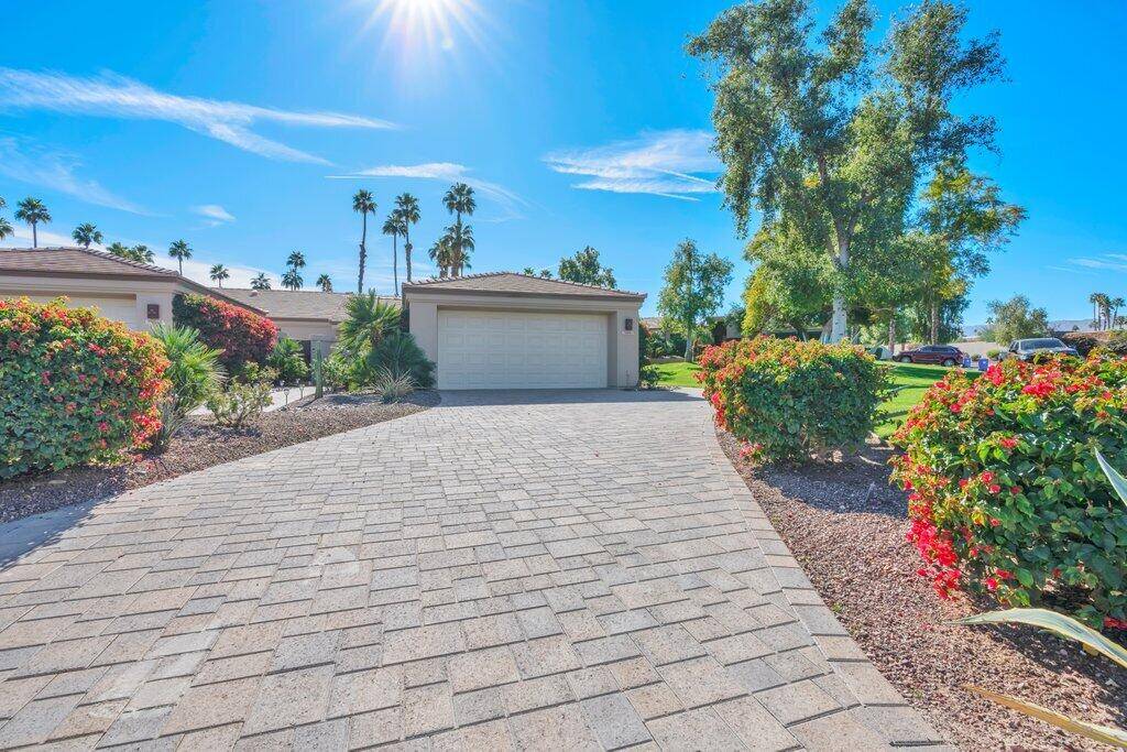 Palm Desert, CA 92211,76041 Palm Valley DR