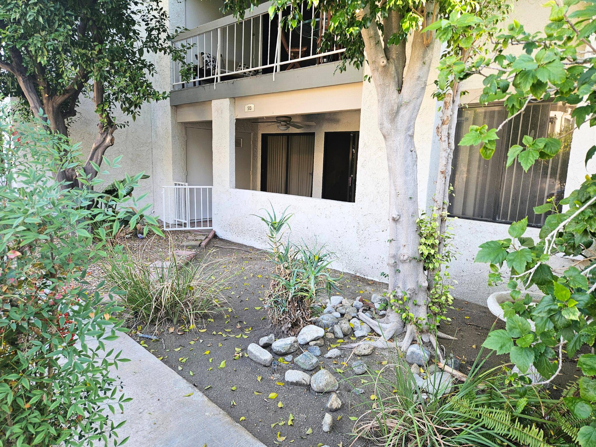 Palm Springs, CA 92262,453 E Via Escuela #513