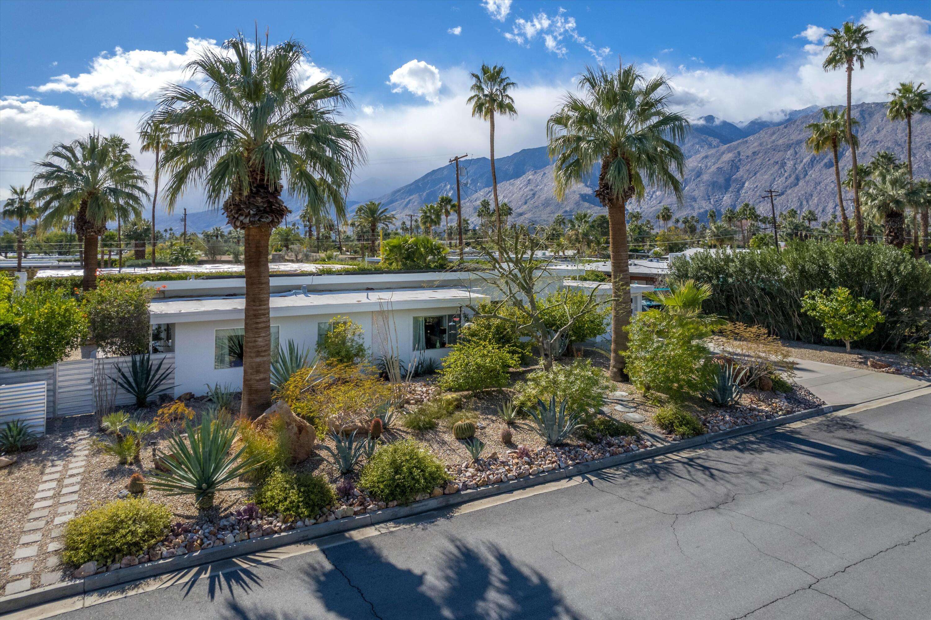 Palm Springs, CA 92262,2151 E Desert Palms DR