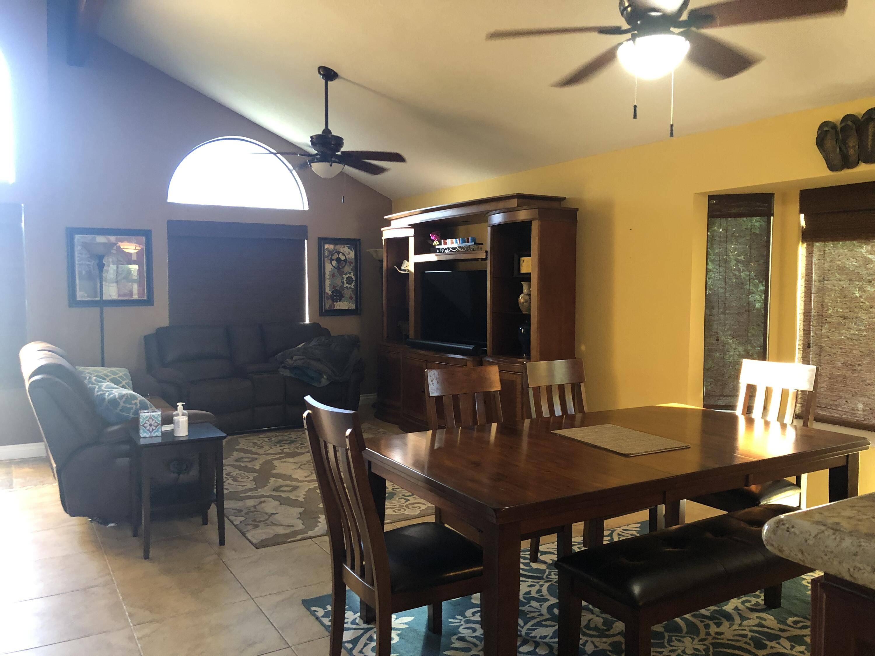 La Quinta, CA 92253,49100 Tango CT