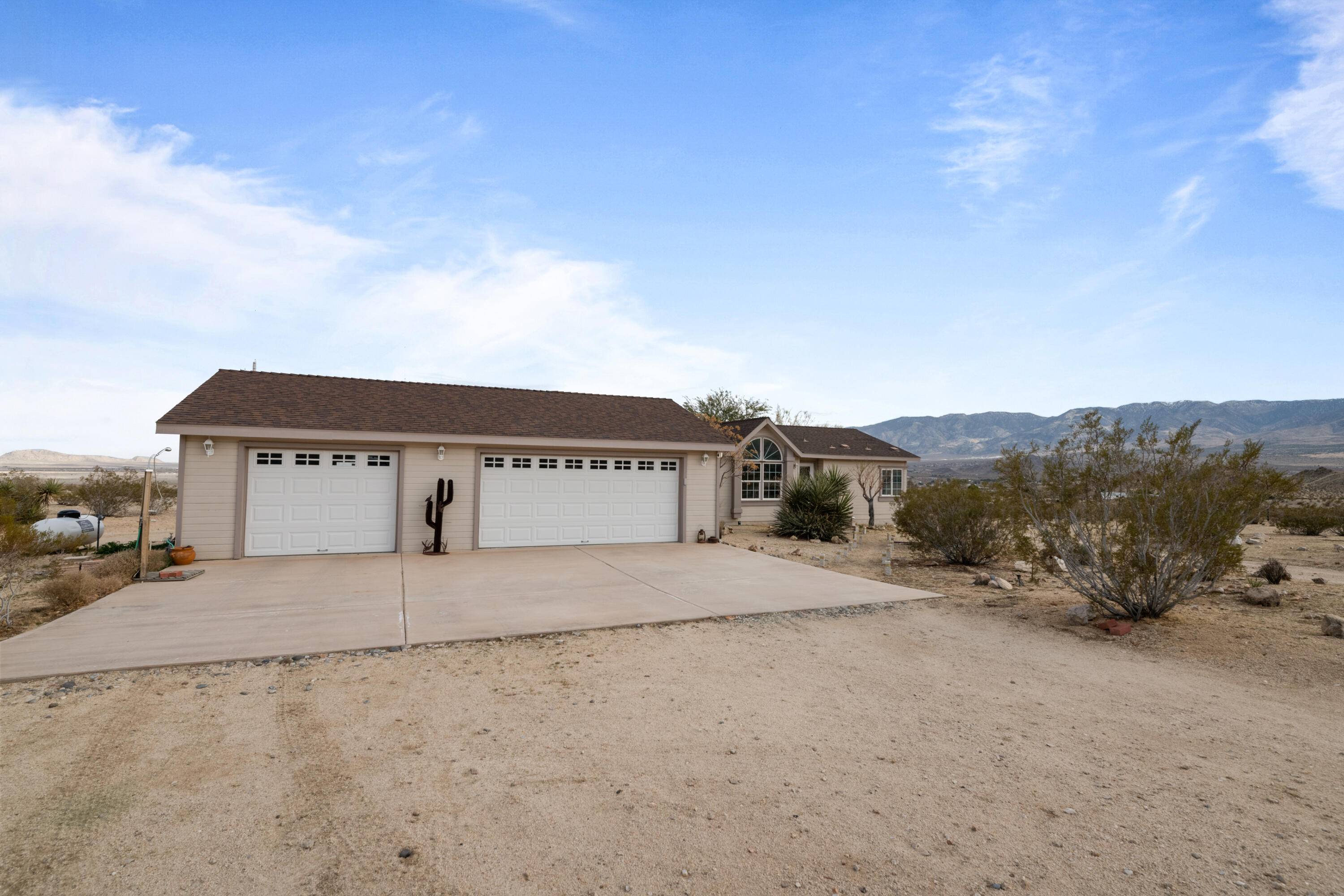 Lucerne Valley, CA 92356,11388 Custer AVE