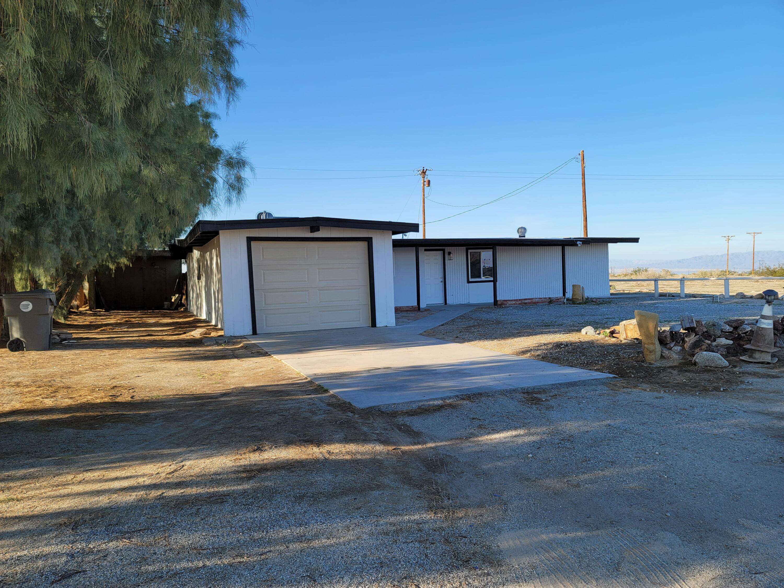 Thermal, CA 92274,1362 Brentwood AVE