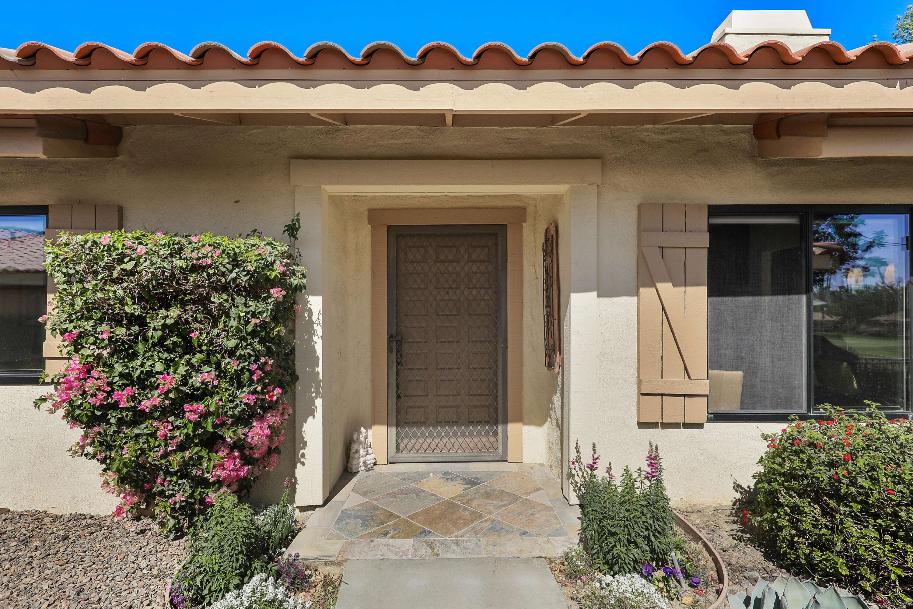 Palm Desert, CA 92260,252 Santa Barbara CIR