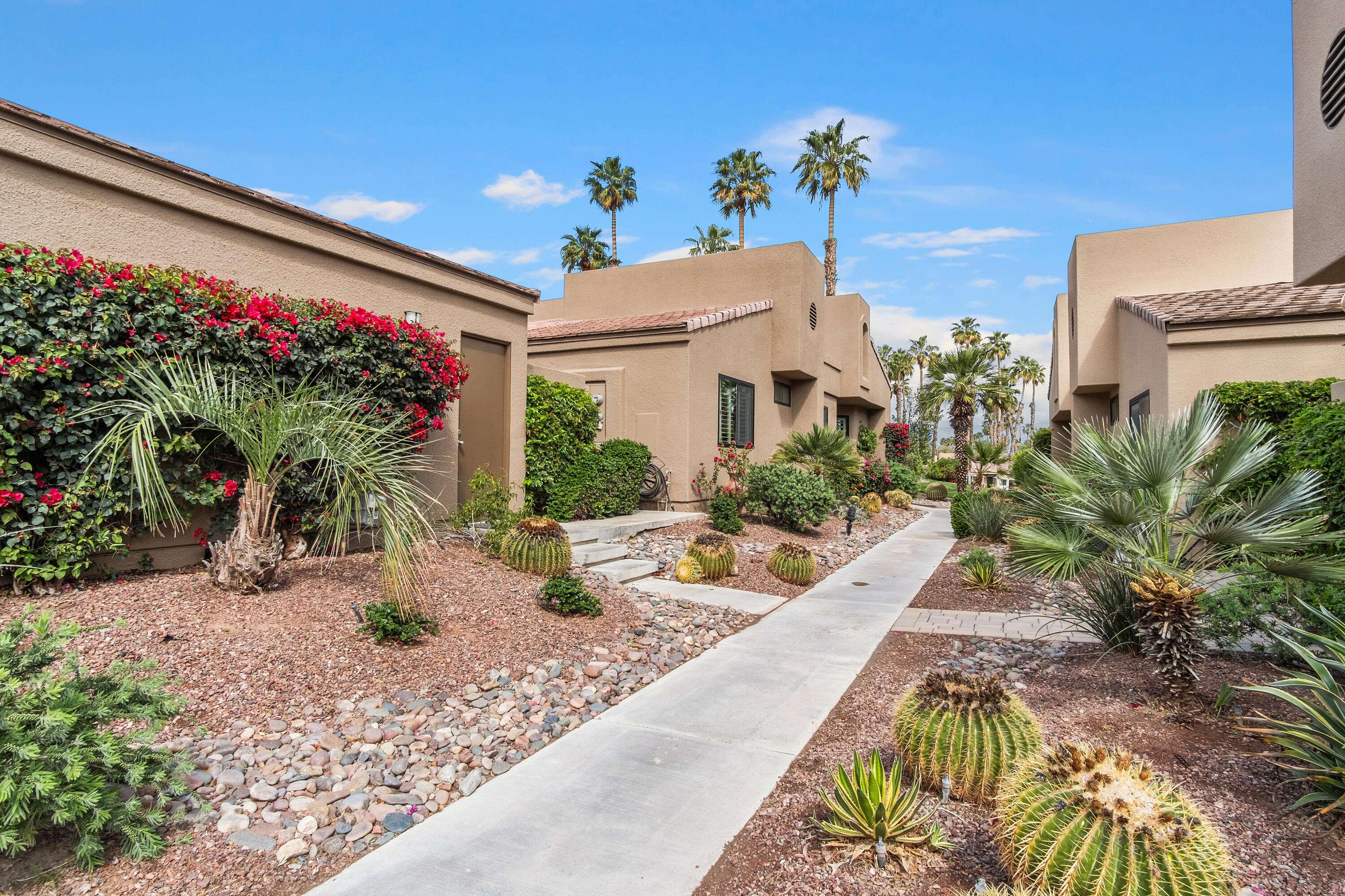 Palm Desert, CA 92211,76694 Chrysanthemum WAY