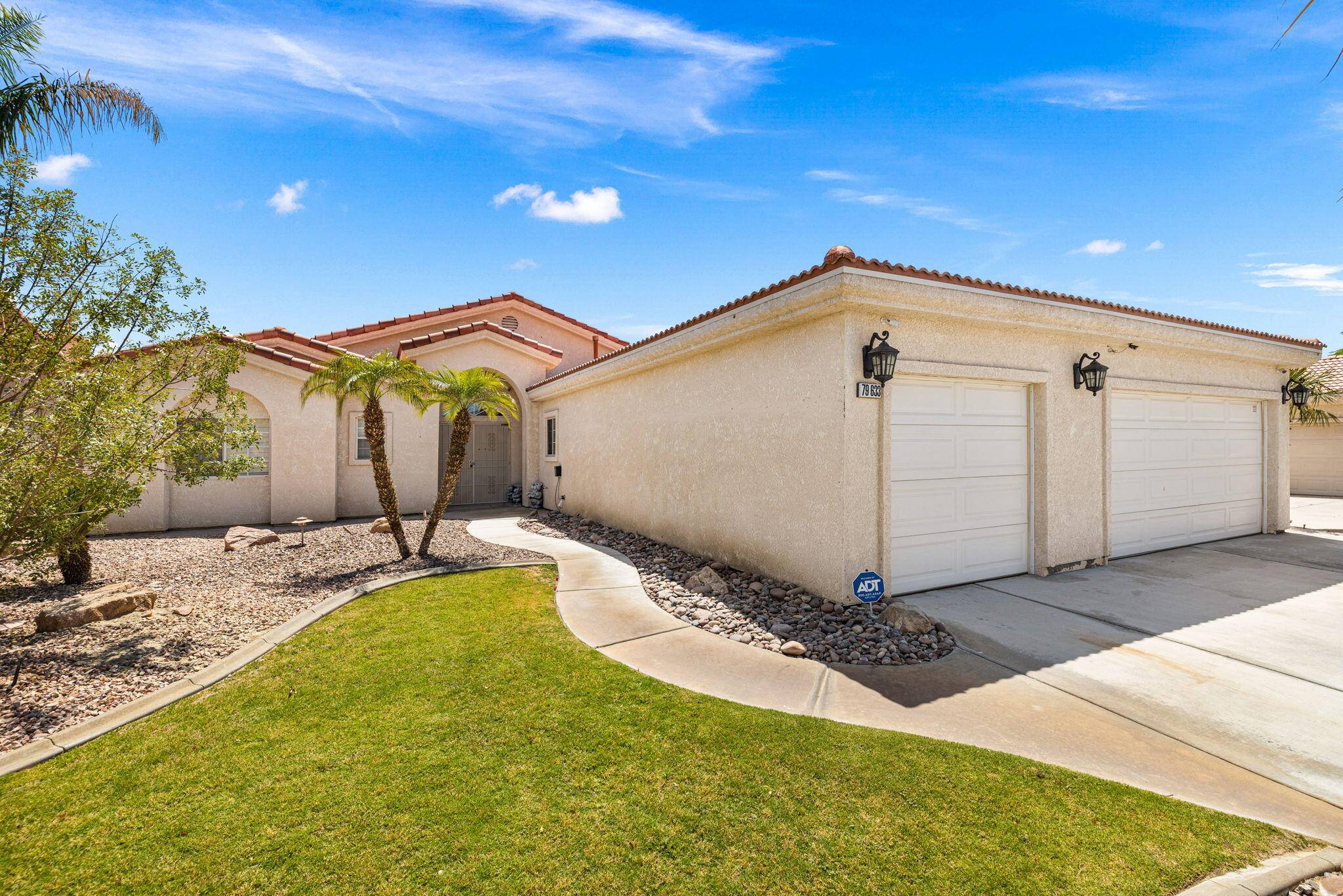 La Quinta, CA 92253,79633 Dandelion DR