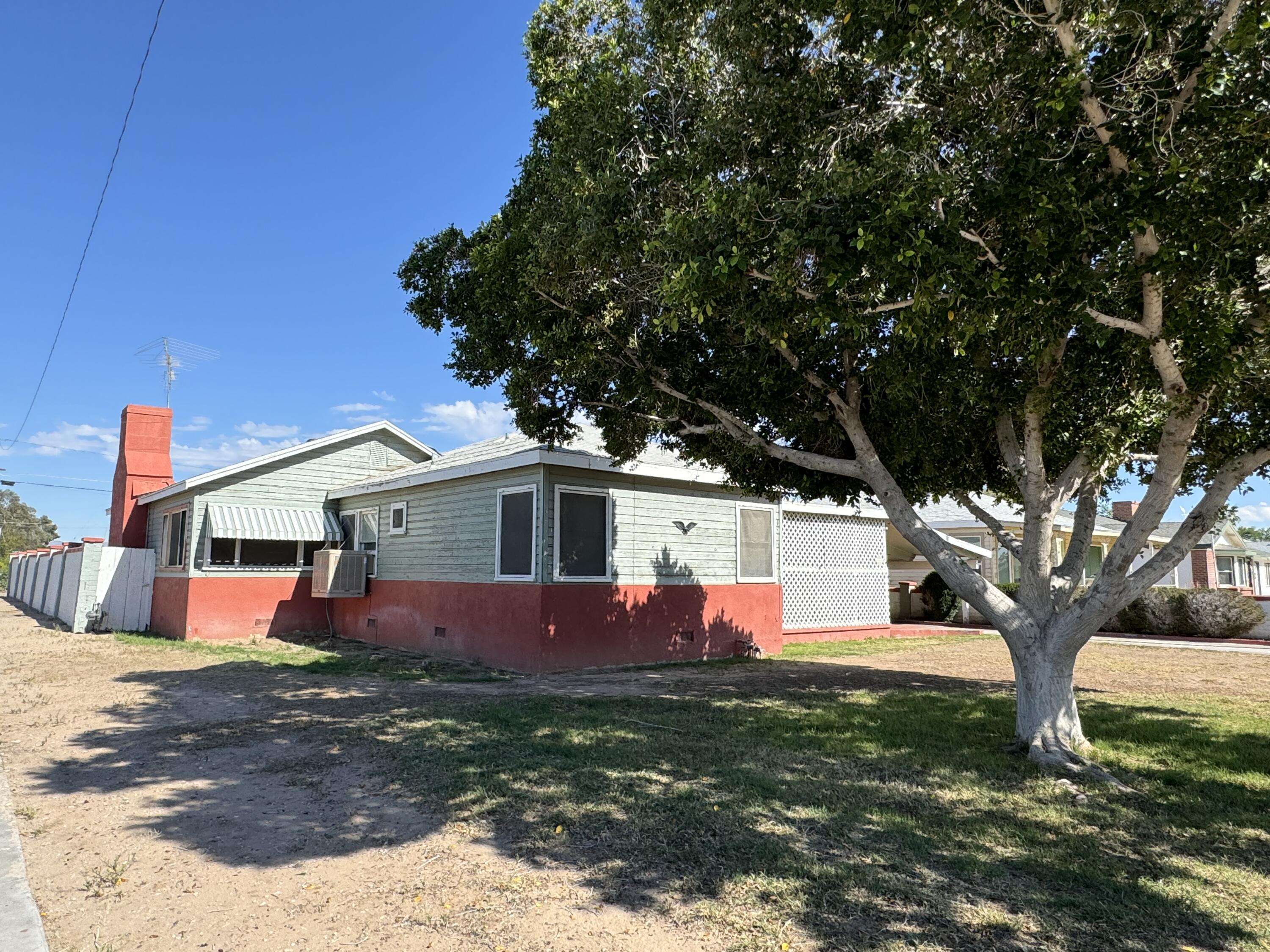 Blythe, CA 92225,492 N 2nd ST