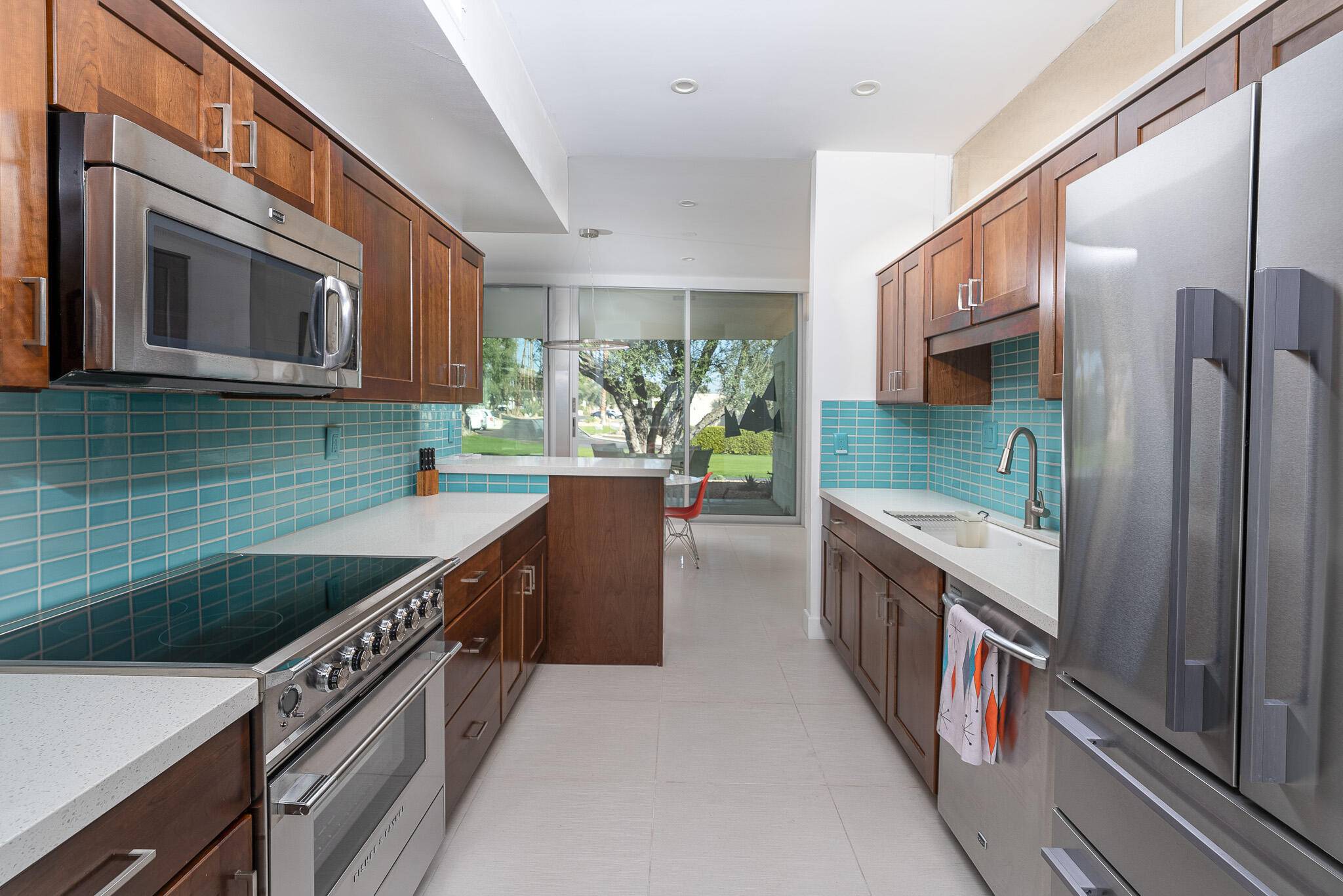 Palm Springs, CA 92264,24 Desert Lakes DR