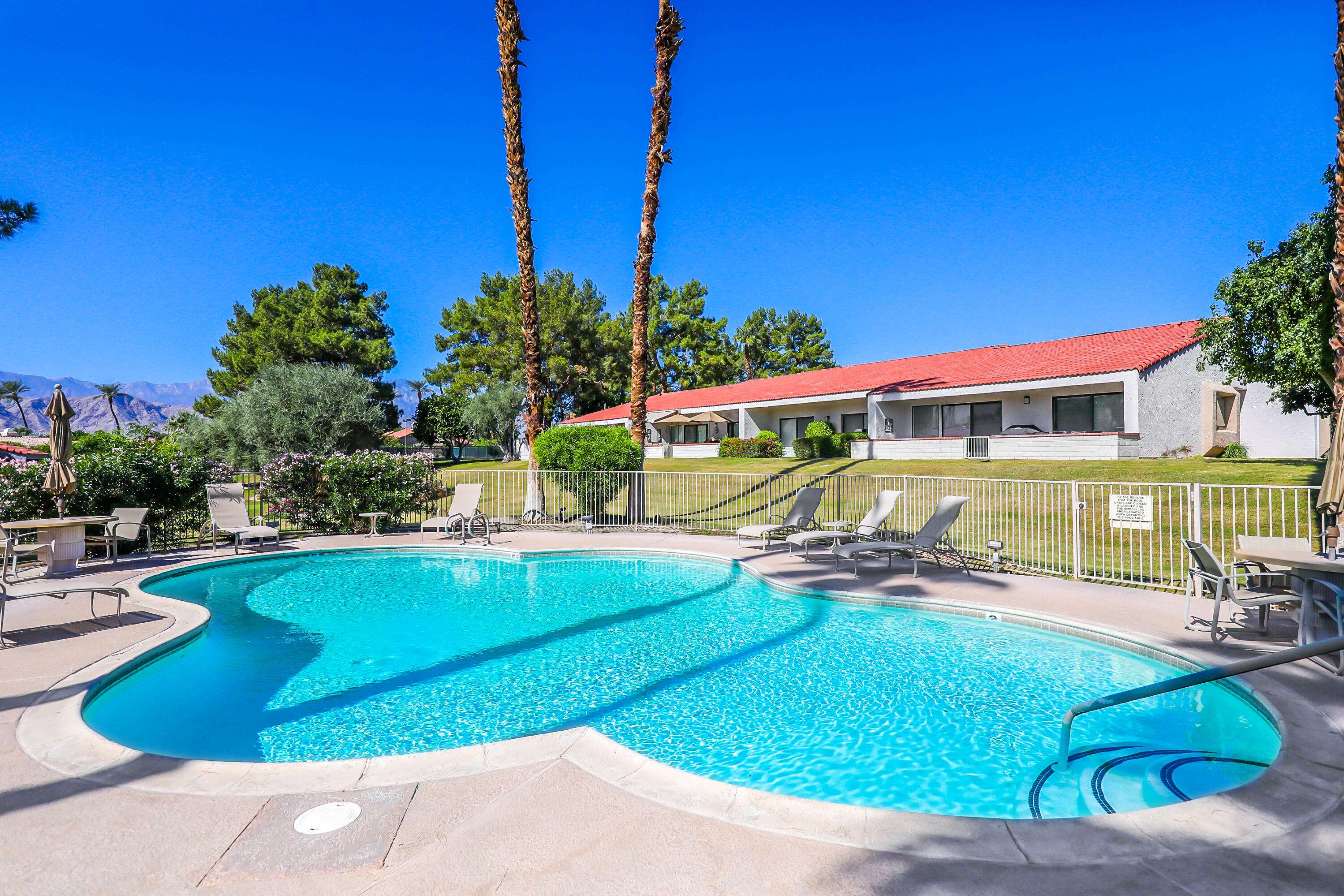 Palm Desert, CA 92260,158 Wimbledon CT