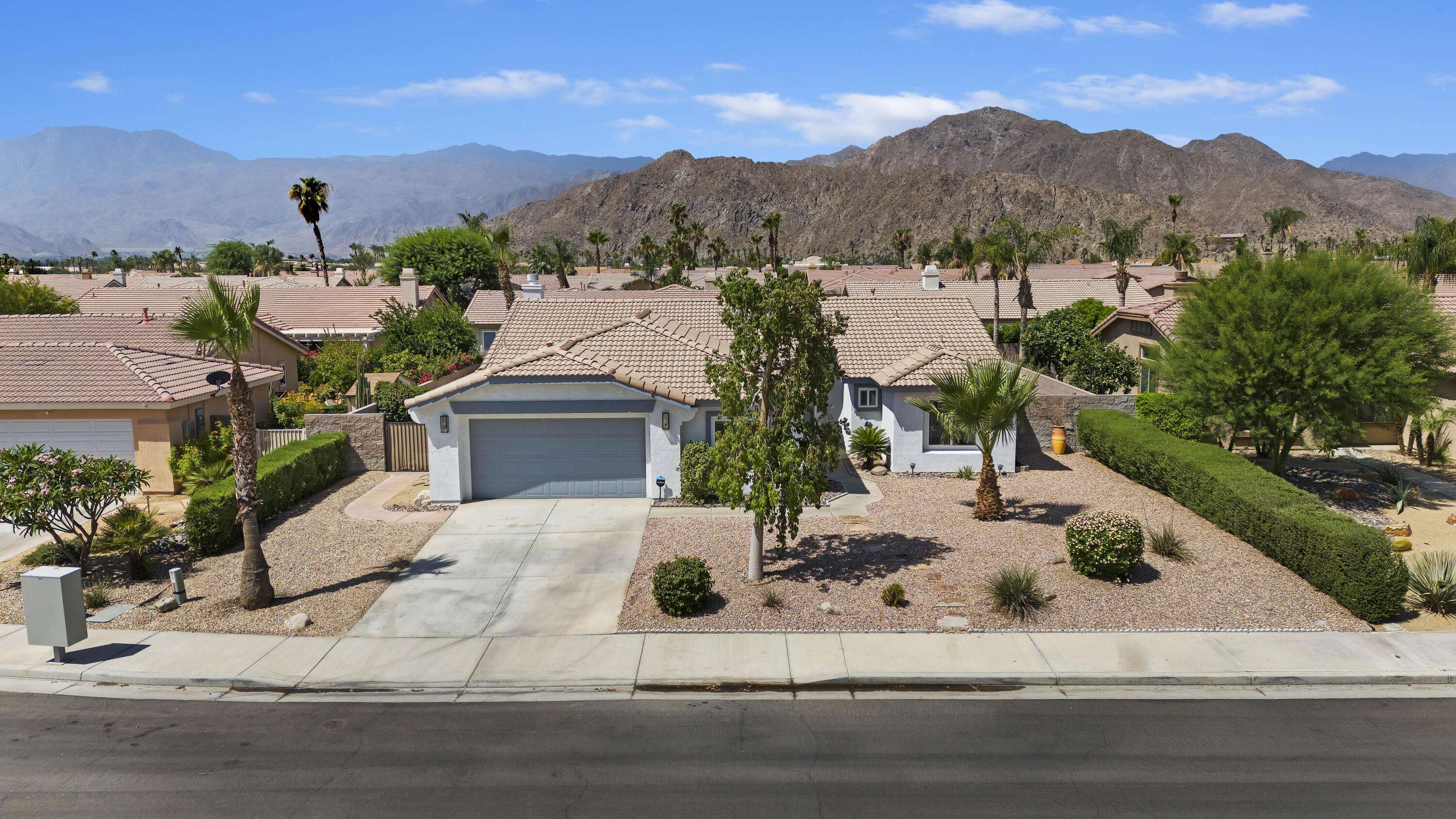 La Quinta, CA 92253,45525 Deerbrook CIR