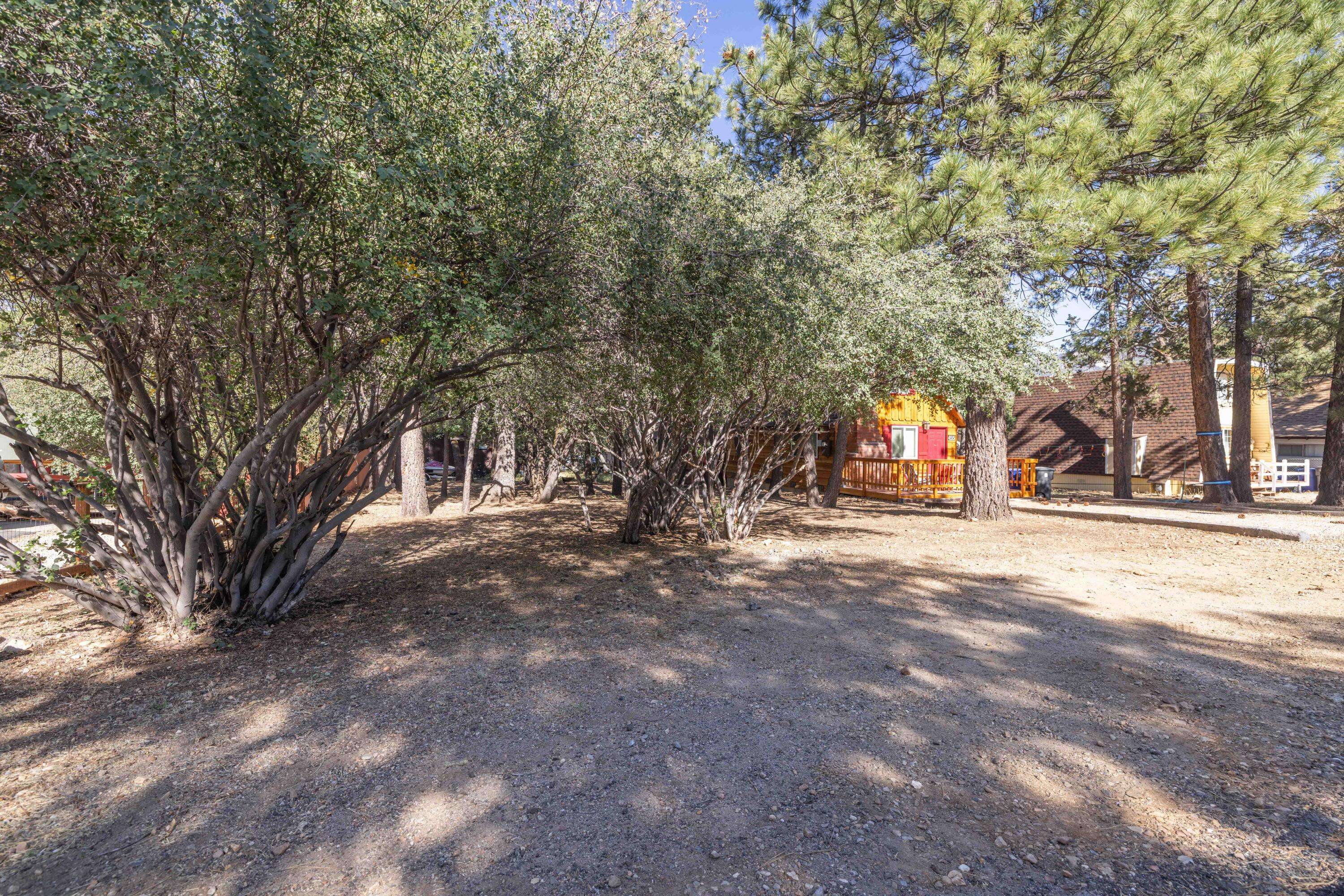 Sugarloaf, CA 92386,0 Moreno LN