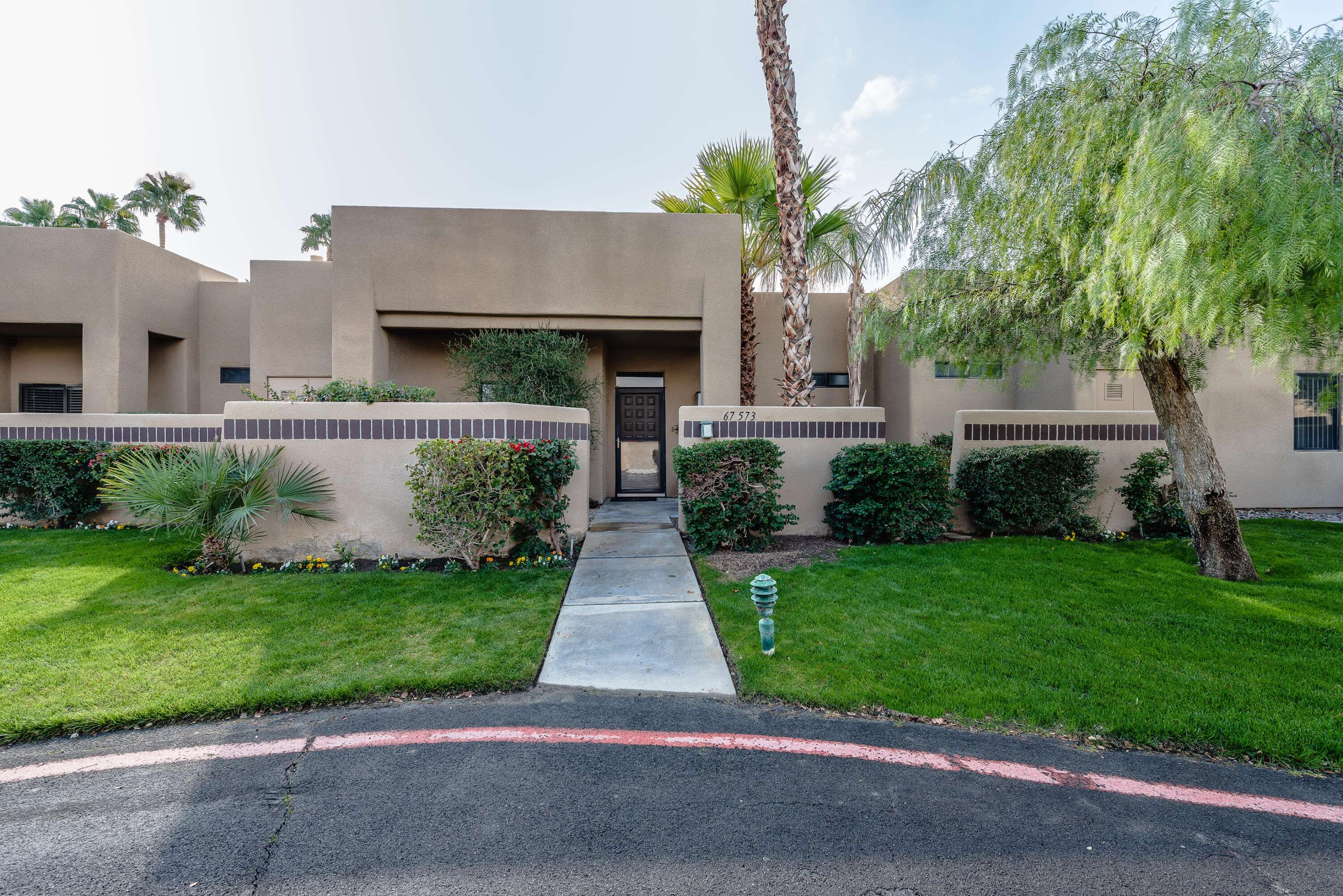 Cathedral City, CA 92234,67573 Lagos WAY #702