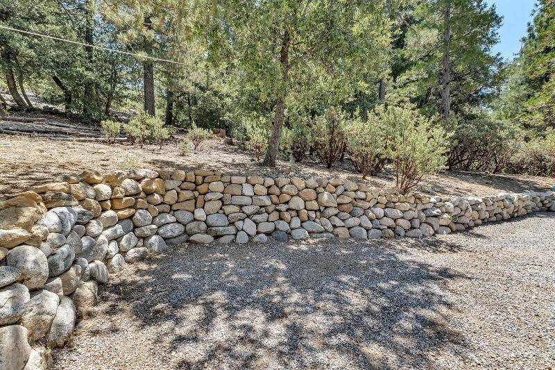 Idyllwild, CA 92549,27240 Saunders Meadow