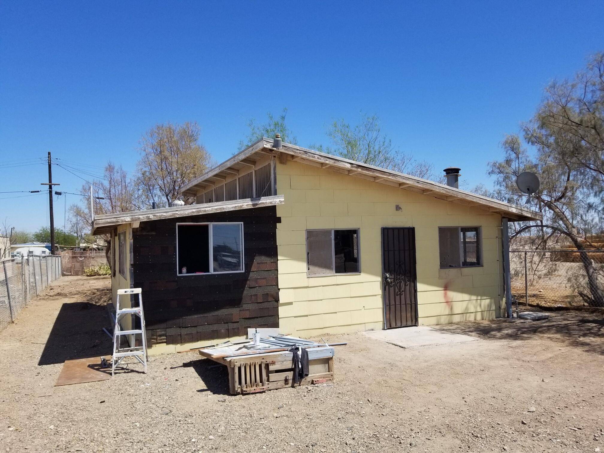 Bombay Beach, CA 92257,9548 Avenue D