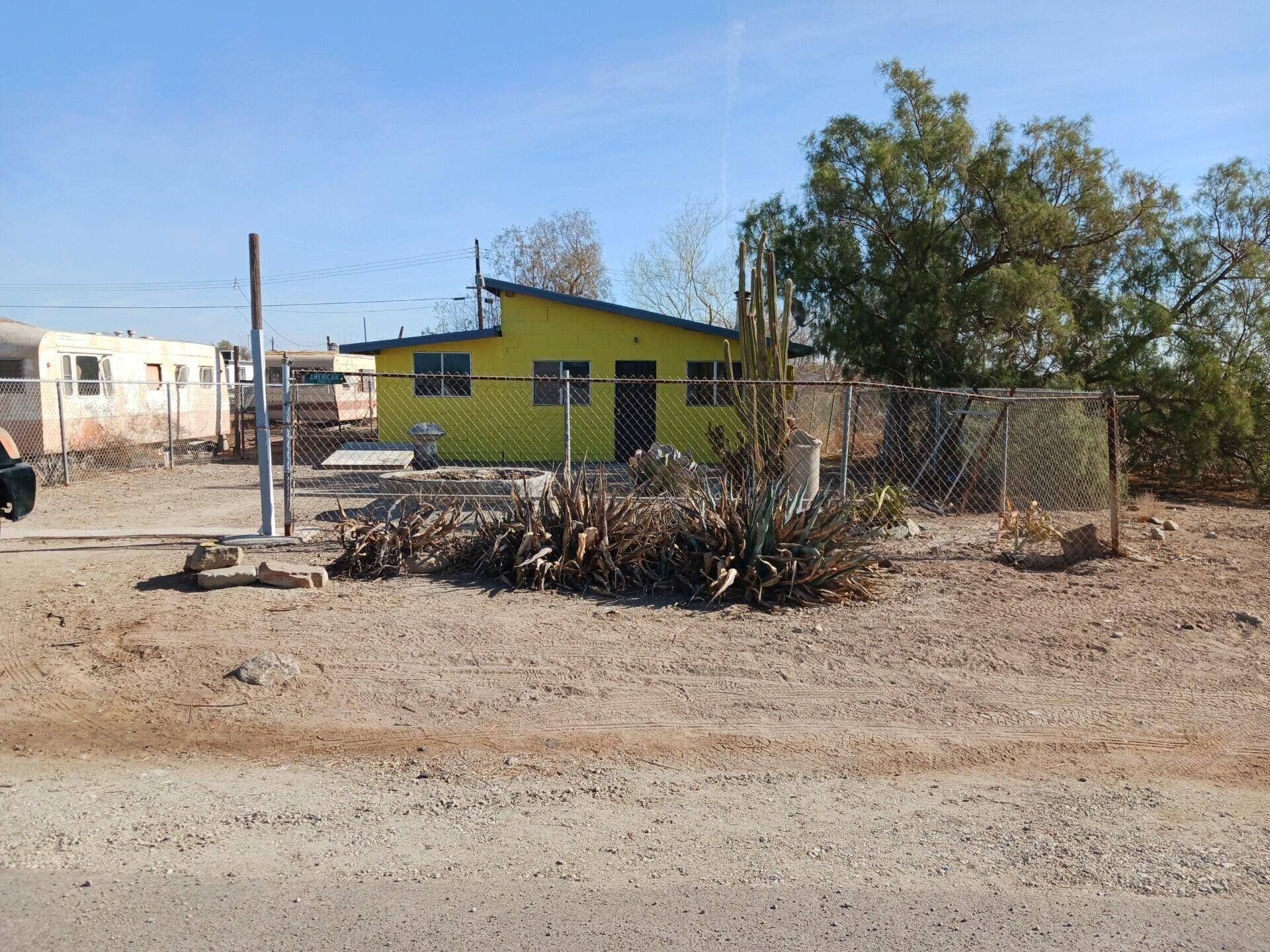 Bombay Beach, CA 92257,9548 Avenue D