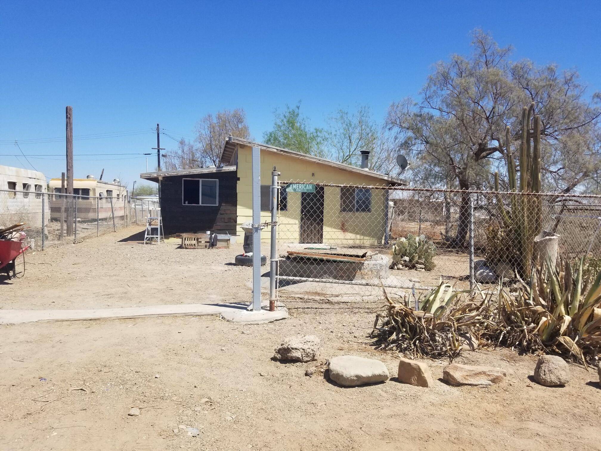 Bombay Beach, CA 92257,9548 Avenue D