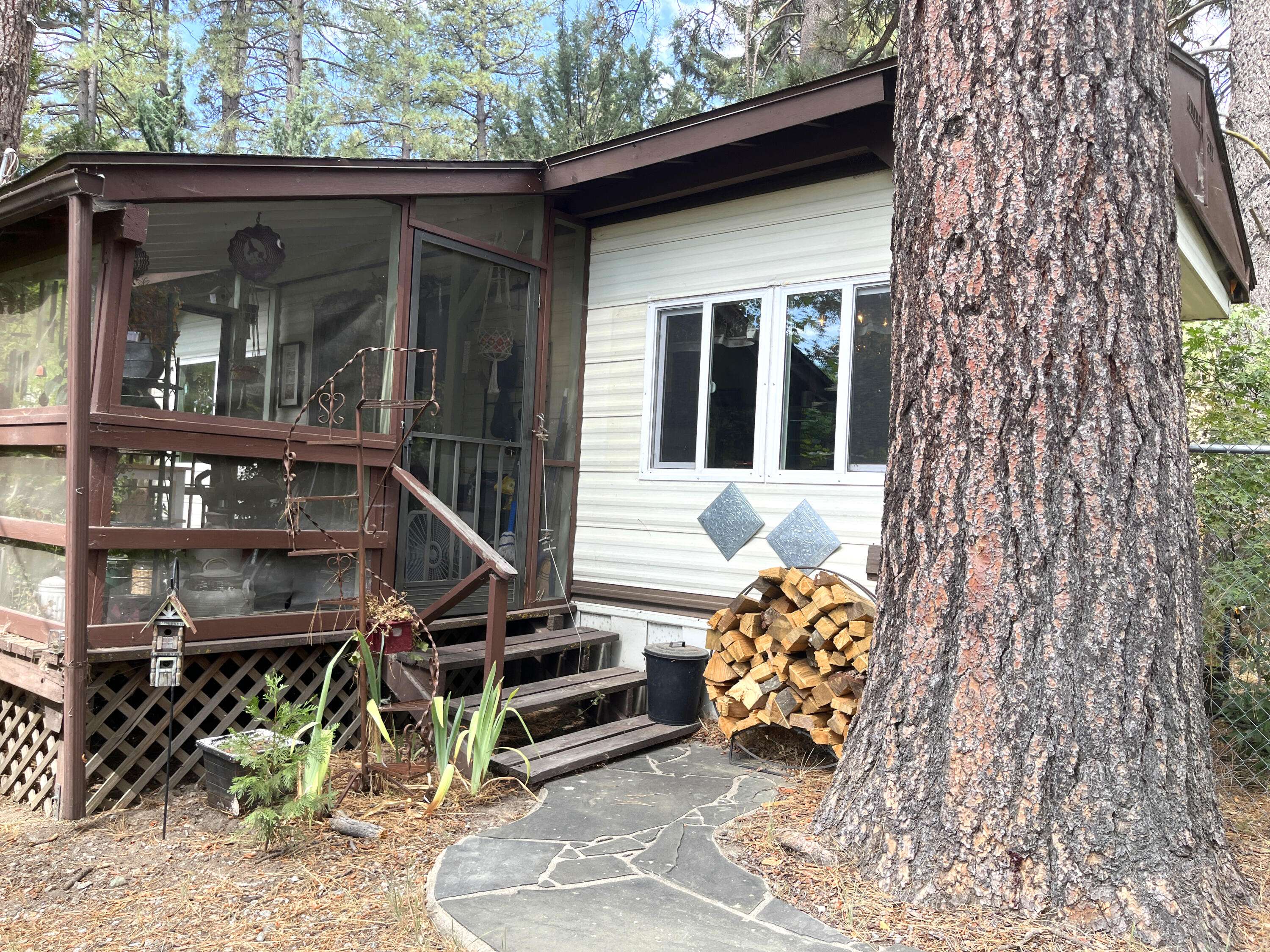 Idyllwild, CA 92549,26350 Delano DR #87