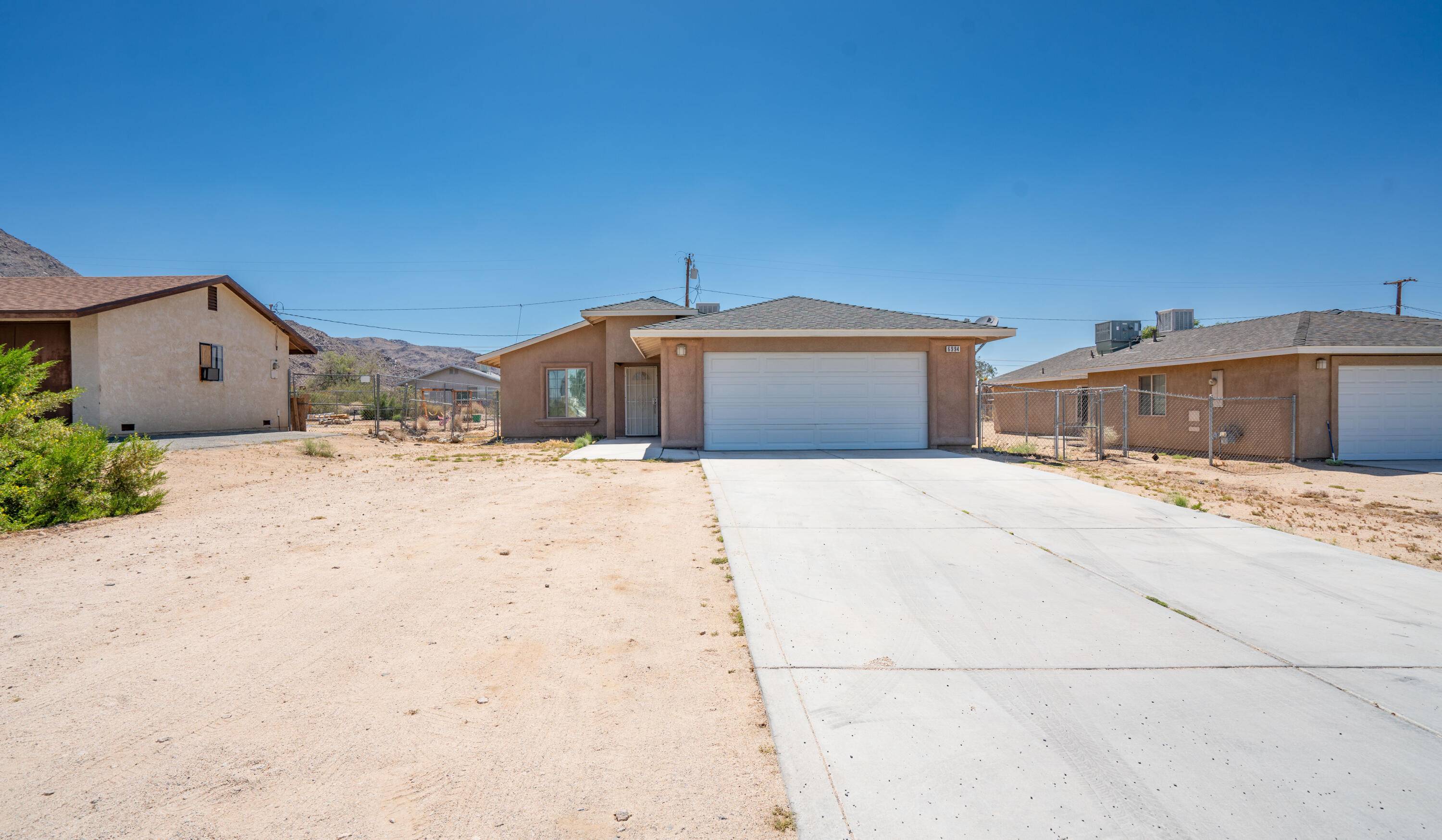 29 Palms, CA 92277,6994 49 Palms AVE