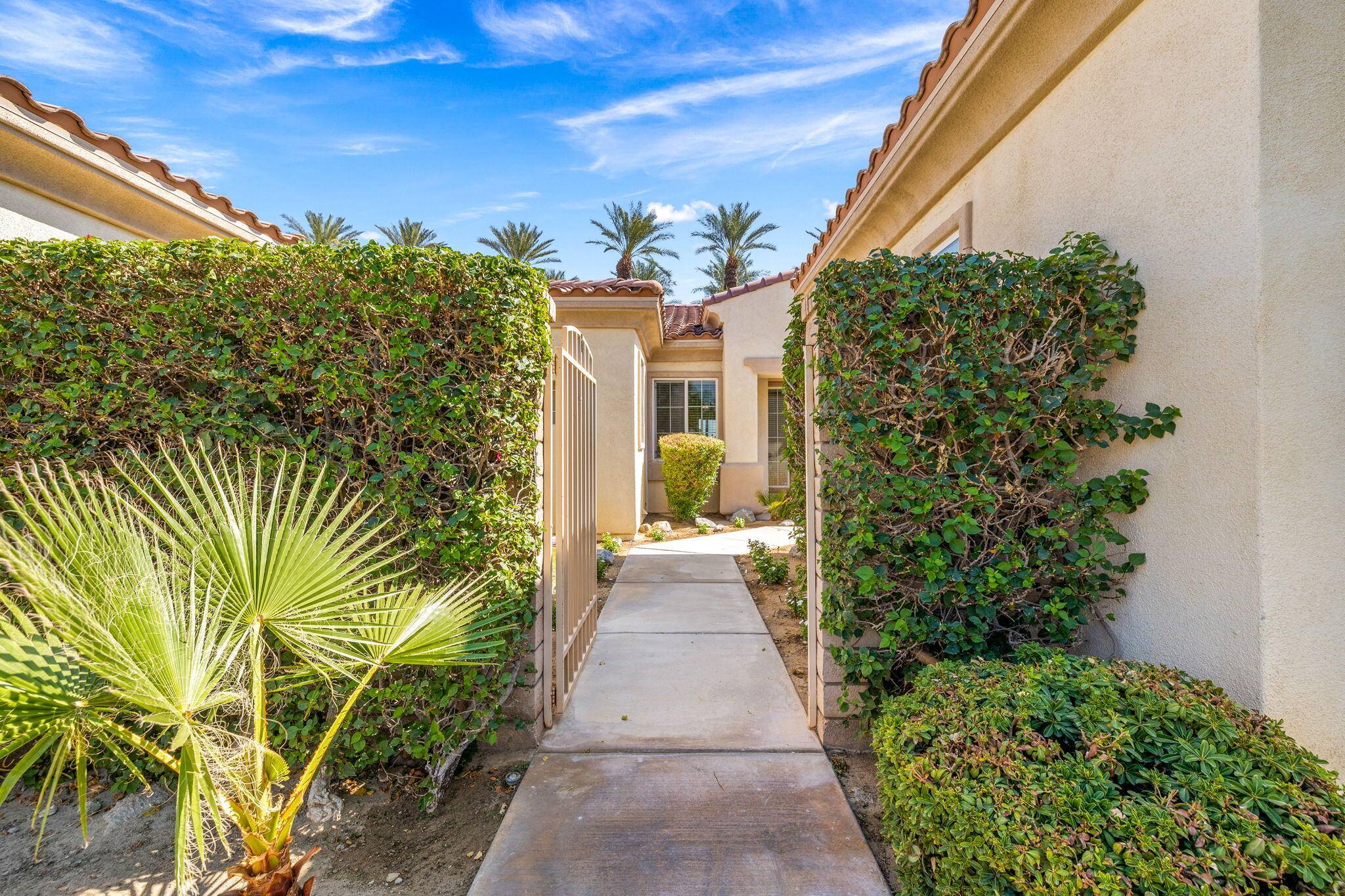 La Quinta, CA 92253,44950 Via Catalina