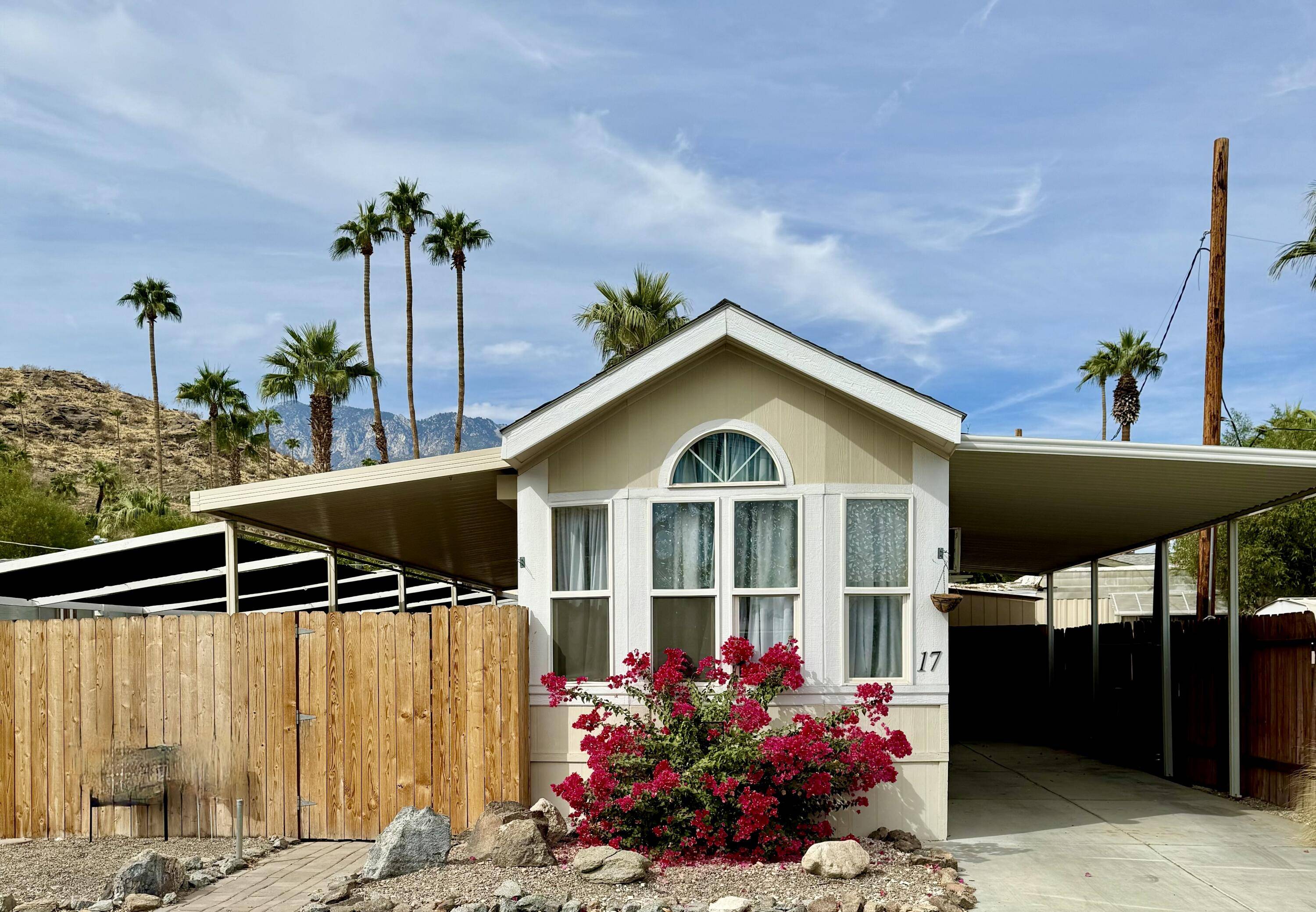 Palm Springs, CA 92264,17 Jupiter ST