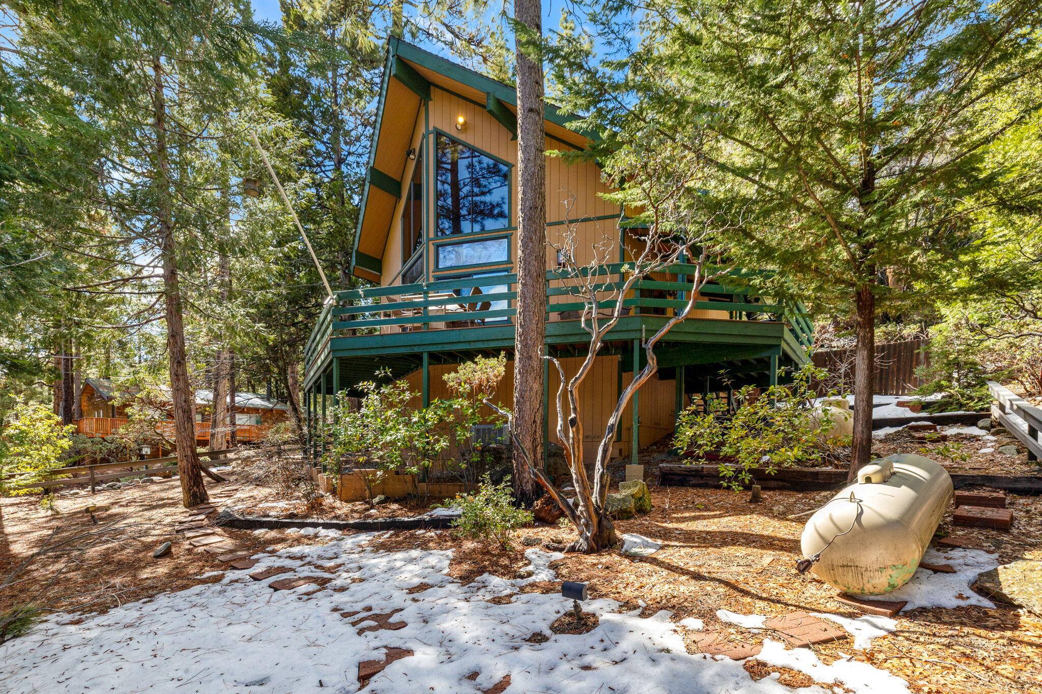 Idyllwild, CA 92549,53600 Rocky Way