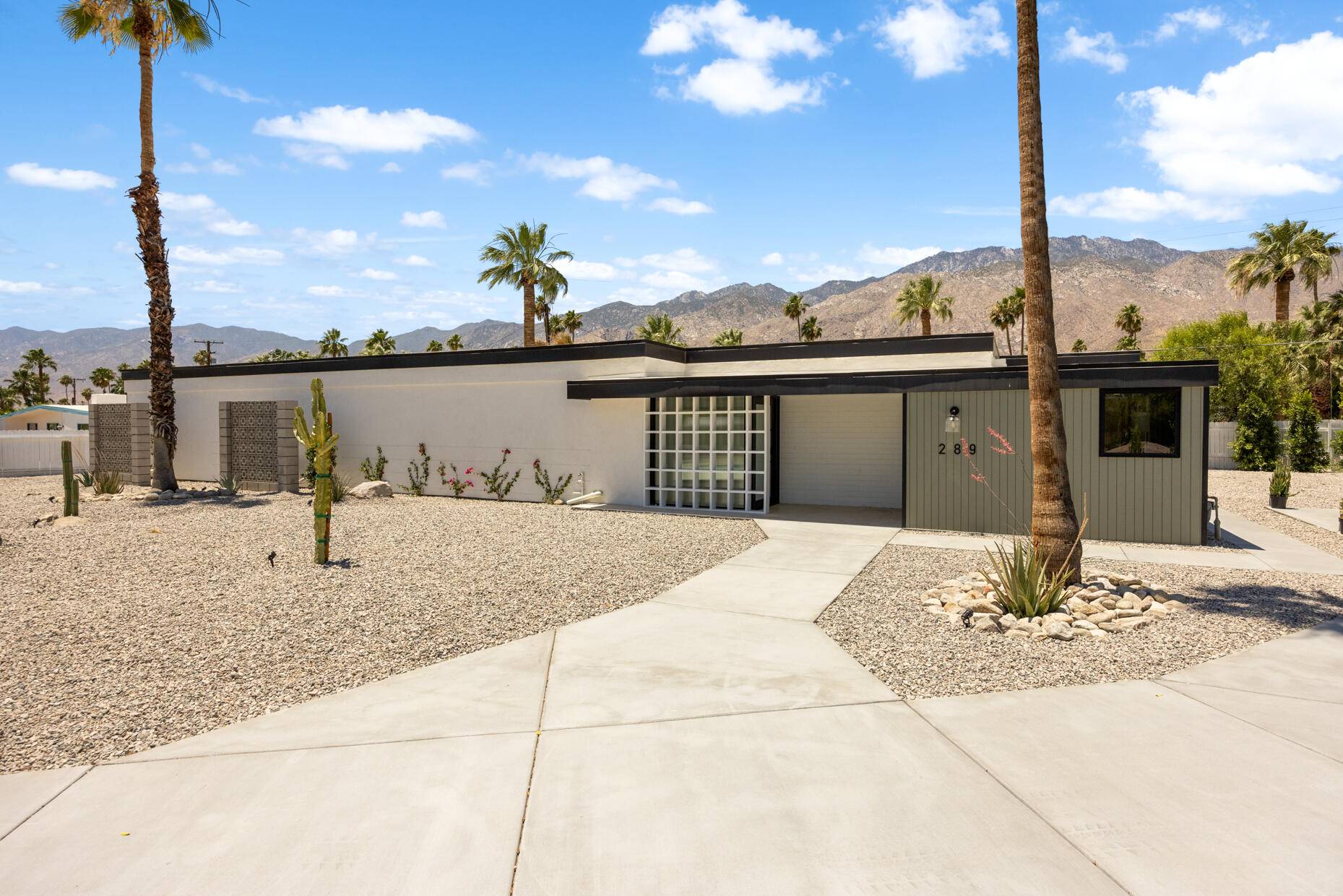 Palm Springs, CA 92262,289 NW Cerritos DR