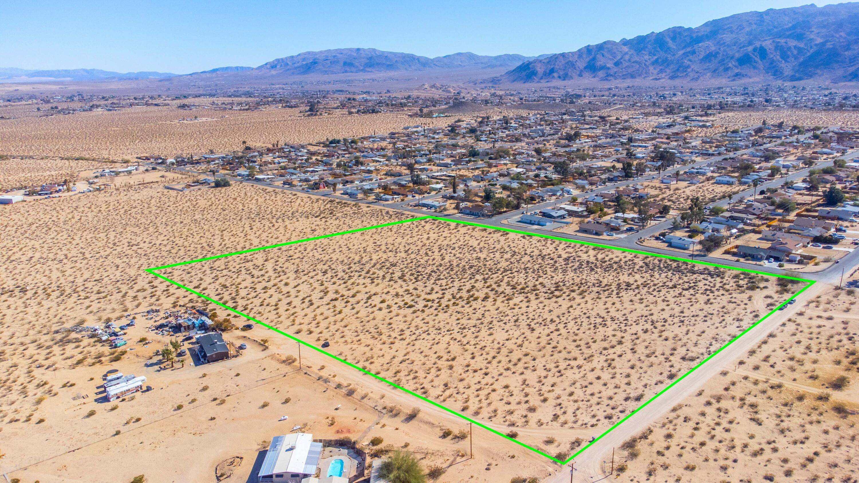 29 Palms, CA 92277,0 Samarkand DR