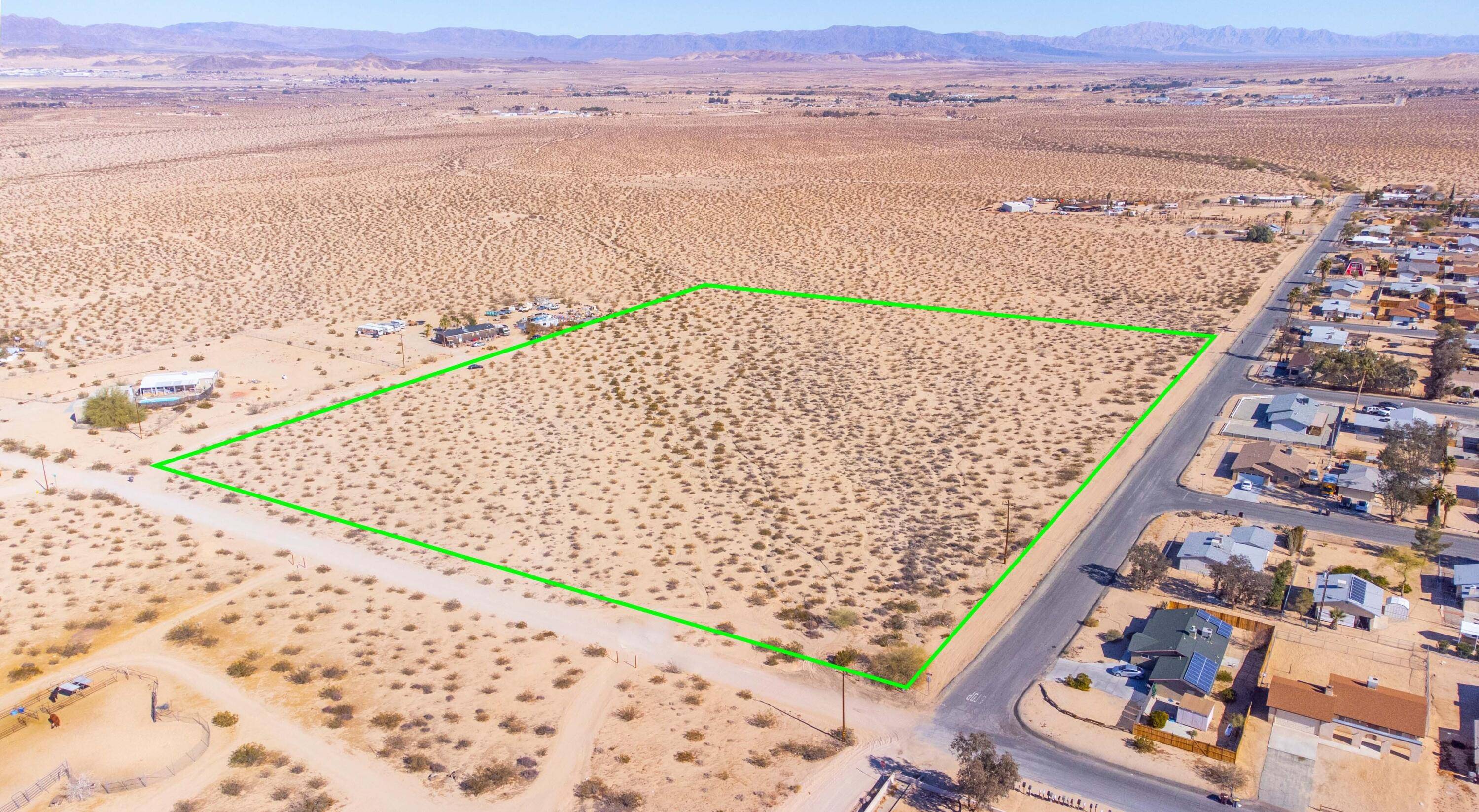 29 Palms, CA 92277,0 Samarkand DR