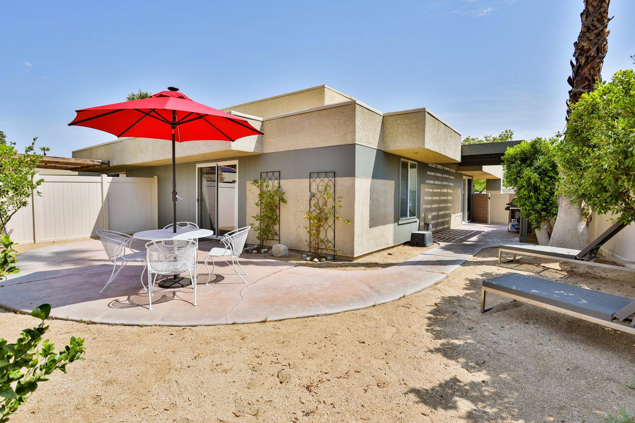 Palm Springs, CA 92262,1421 Sunflower CIR N