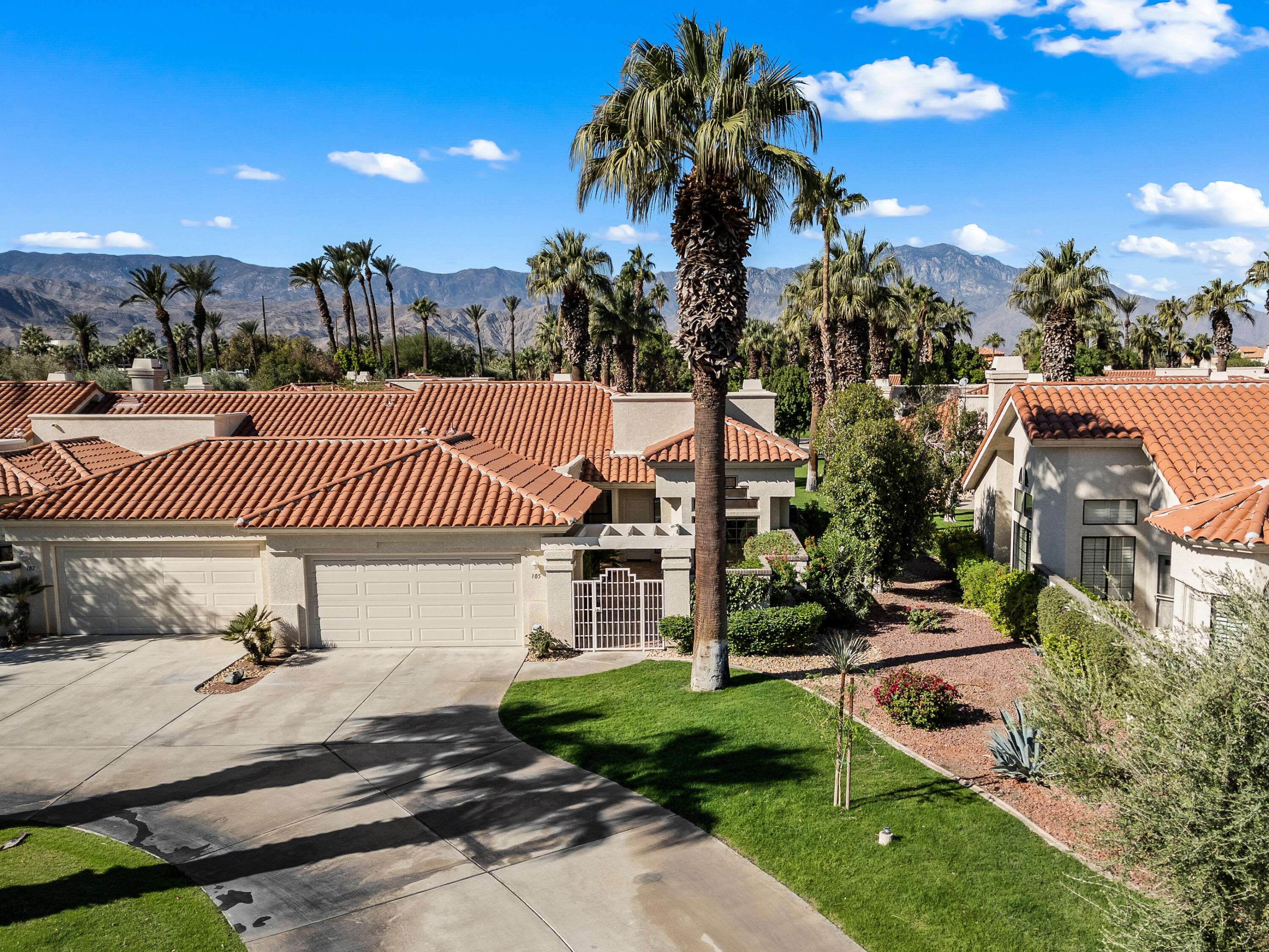 Palm Desert, CA 92211,105 Favara CIR