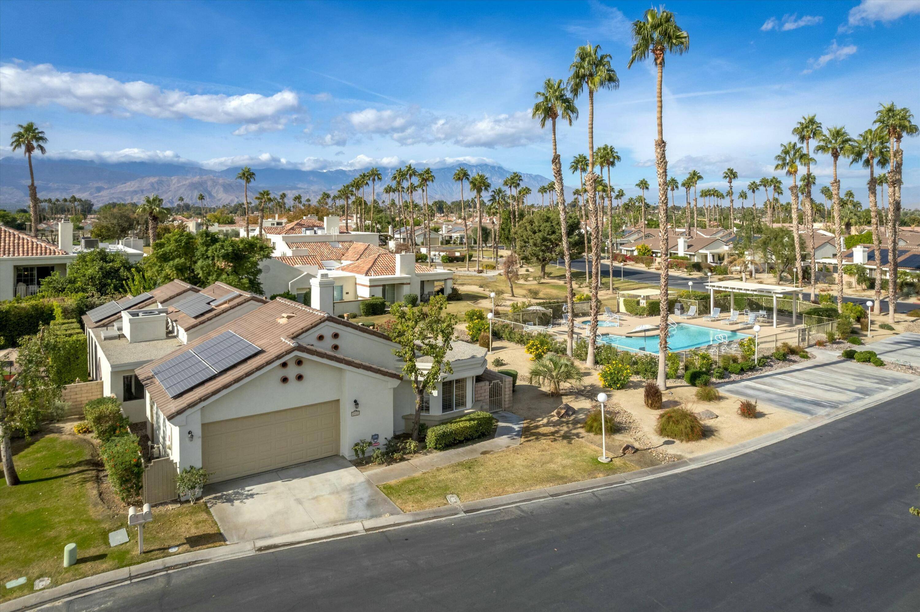 Palm Desert, CA 92211,43721 Via Montego