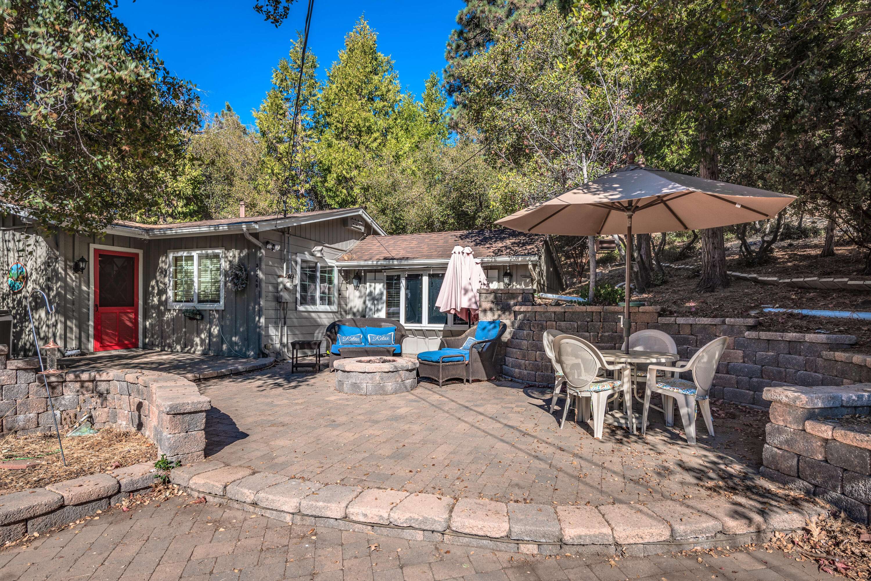 Idyllwild, CA 92549,54440 Valley View DR