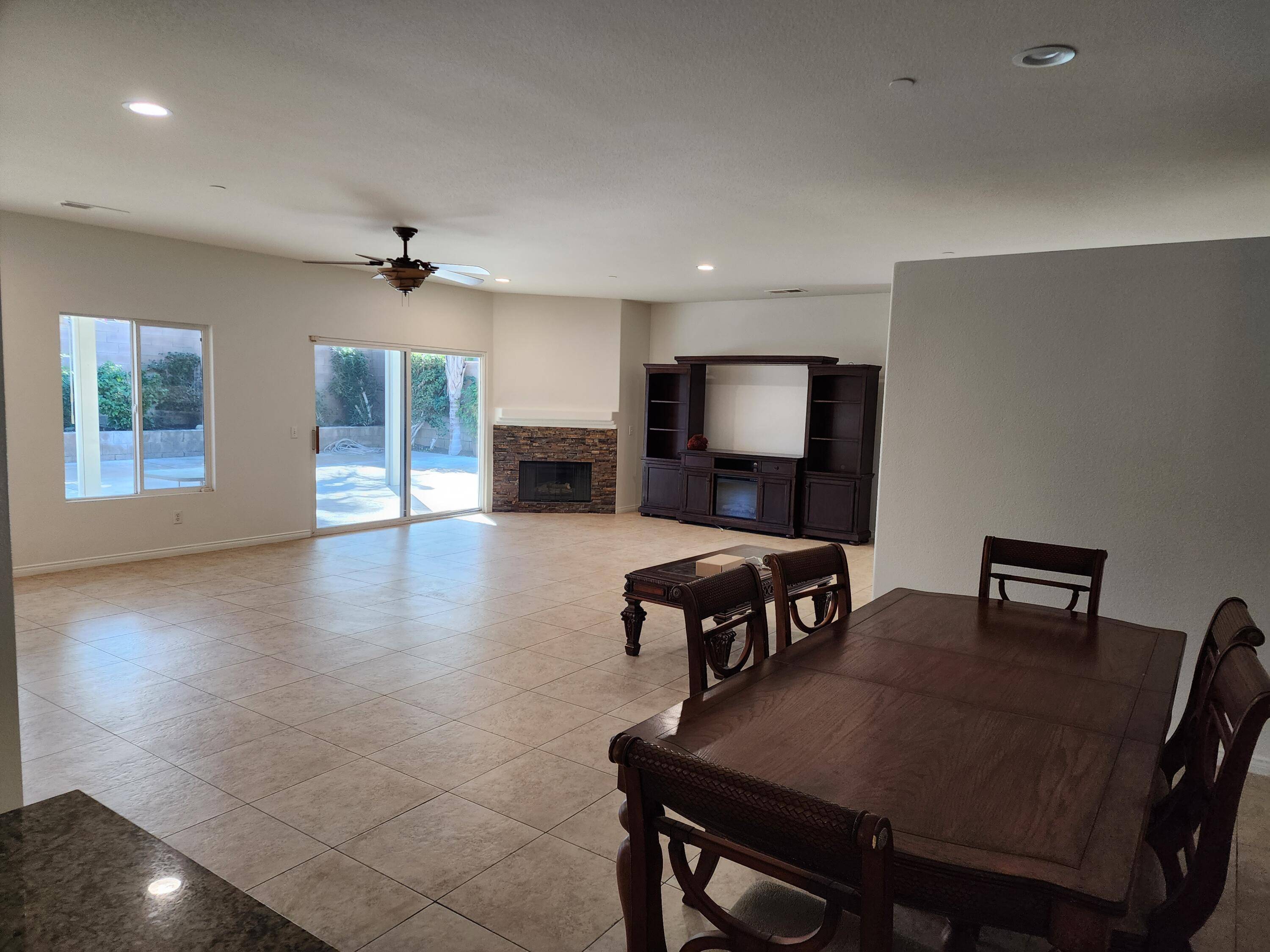 Palm Springs, CA 92262,923 Mira Grande