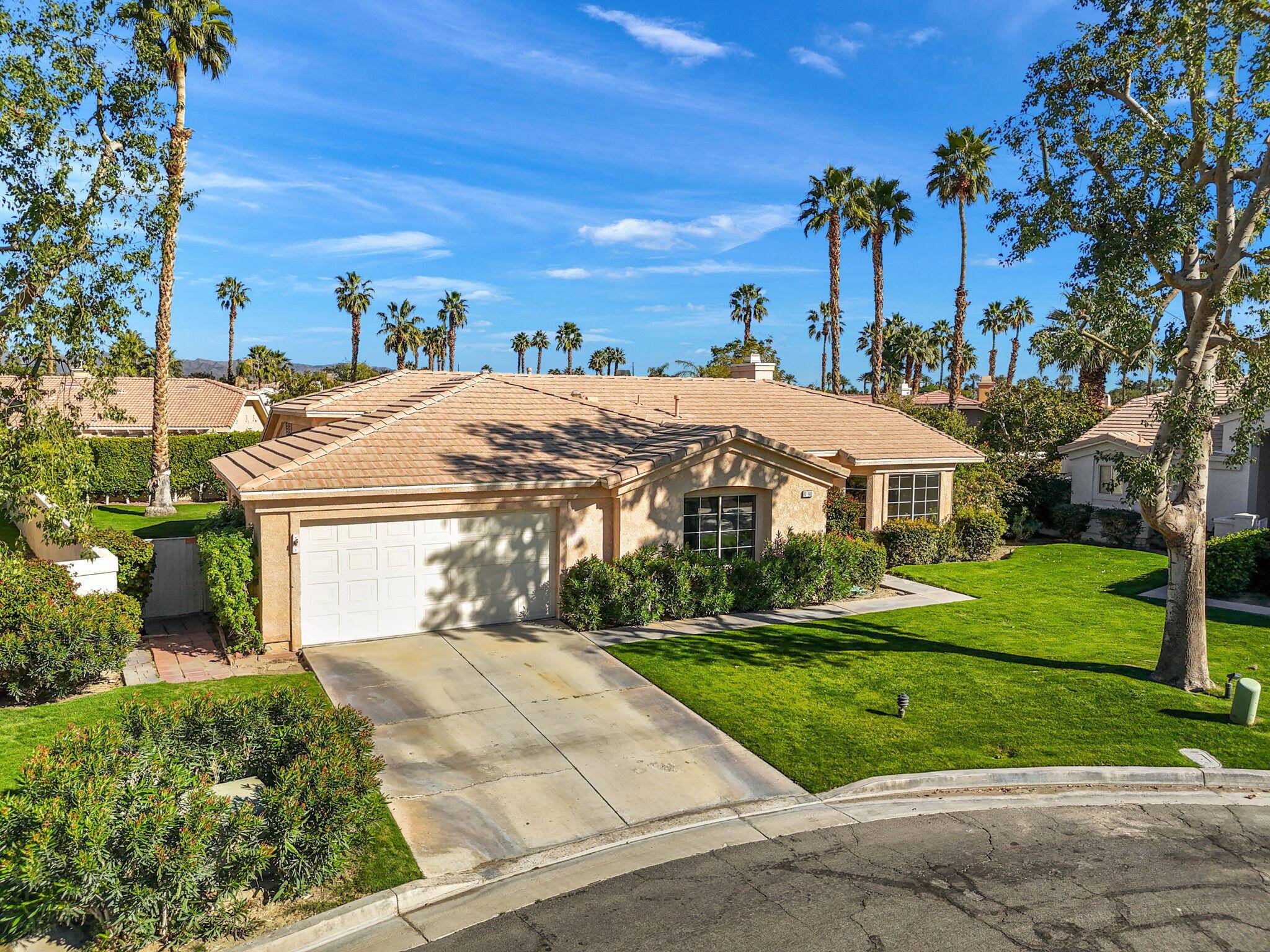 La Quinta, CA 92253,47940 Via Jardin