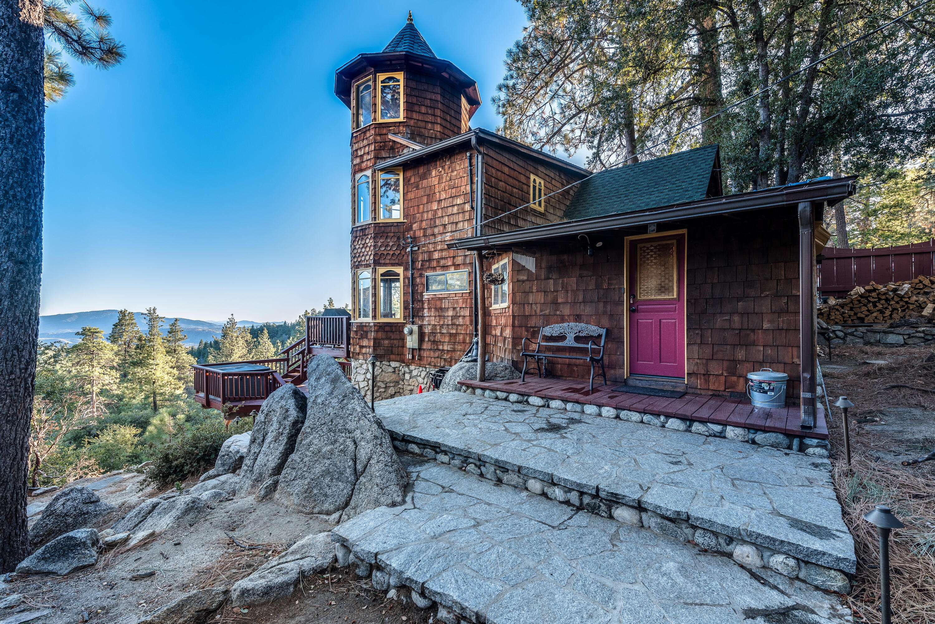 Idyllwild, CA 92549,53165 Mountain View DR