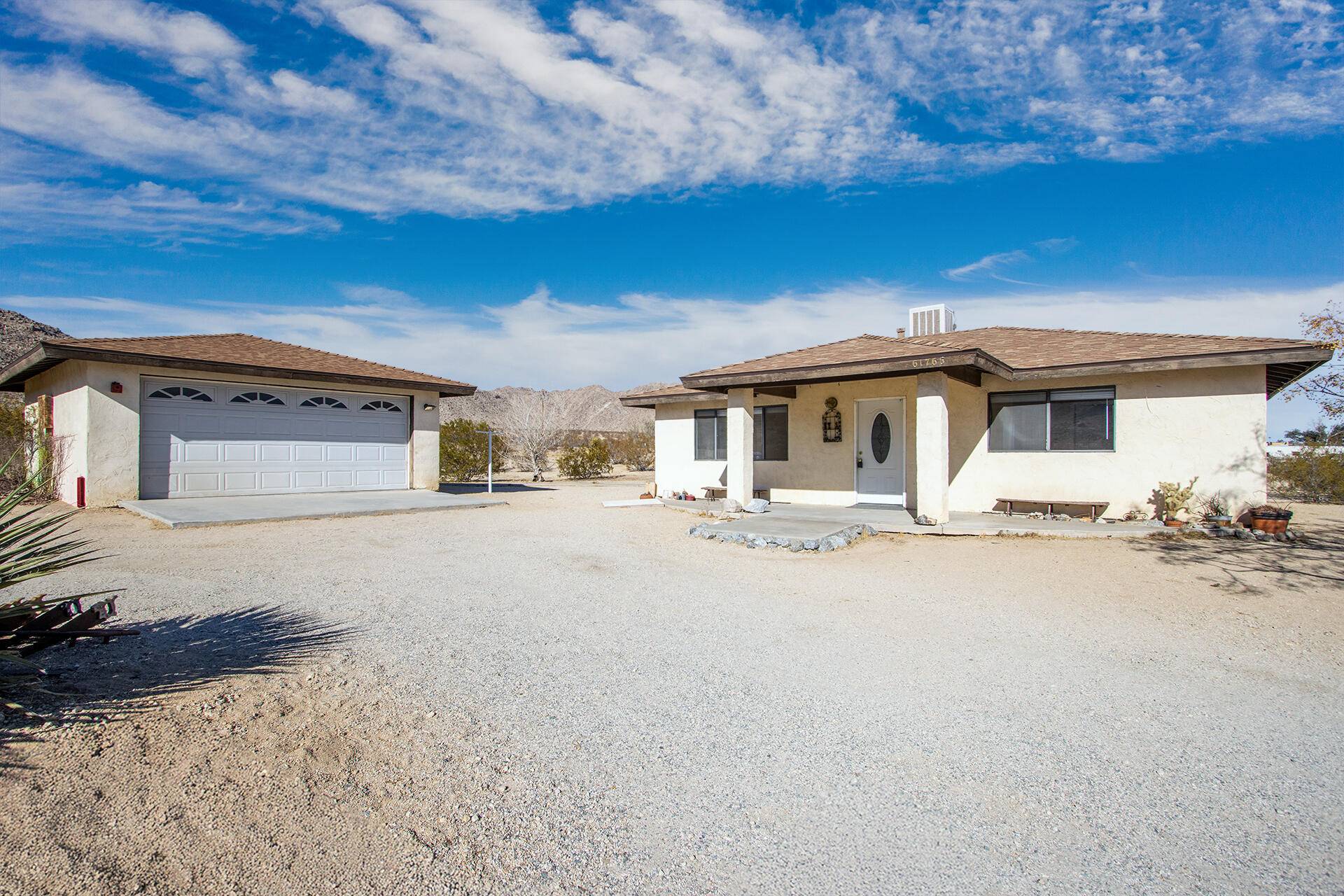 Joshua Tree, CA 92252,61766 Dennis AVE