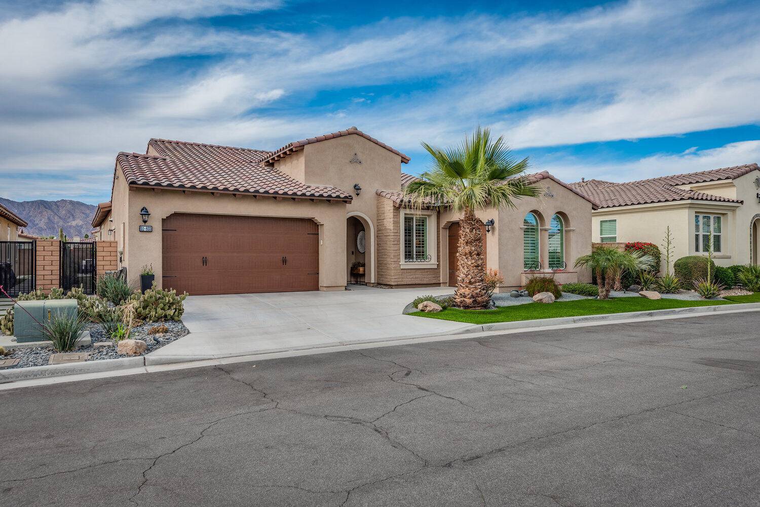 La Quinta, CA 92253,51833 Via Santero