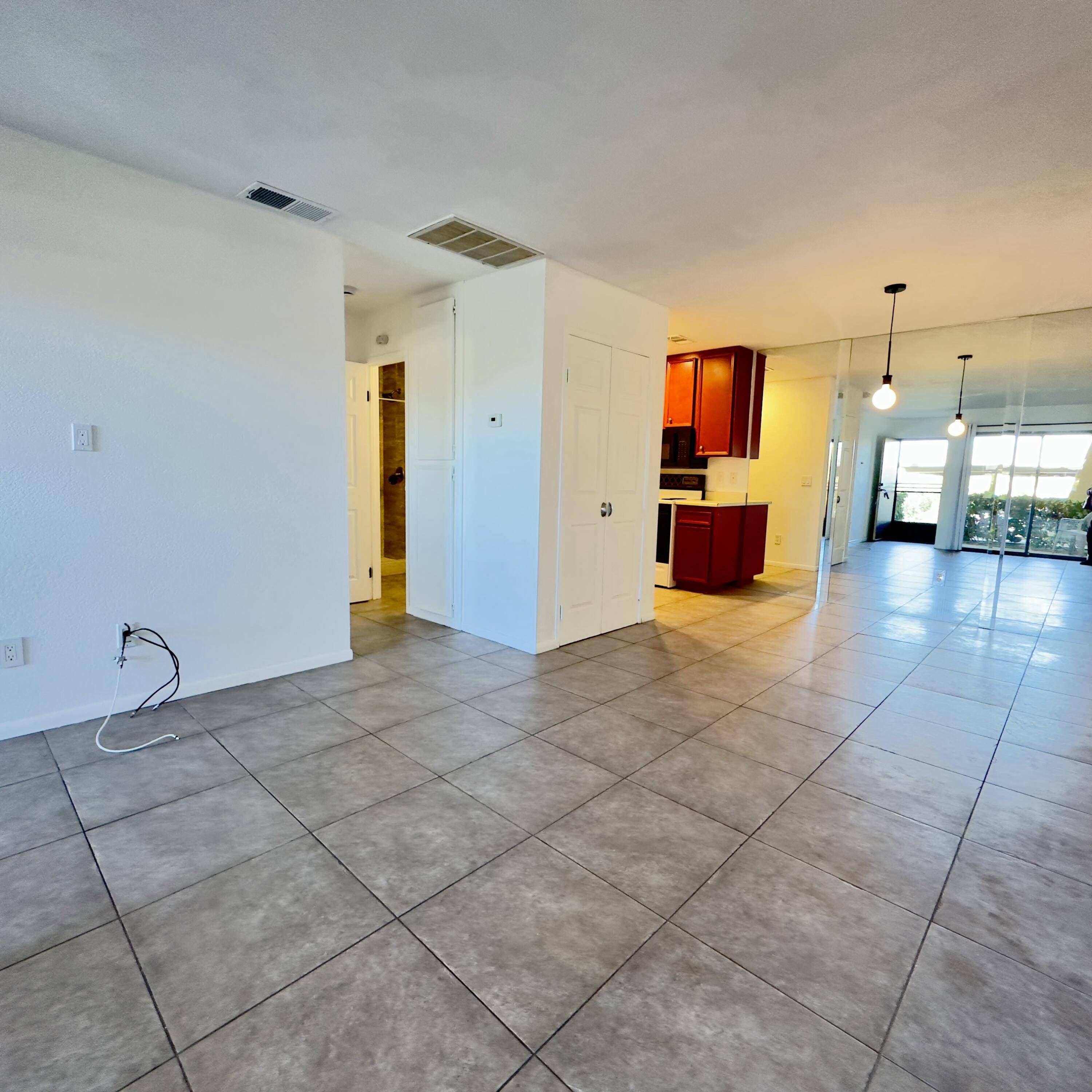 Palm Springs, CA 92262,675 N Los Felices CIR #108