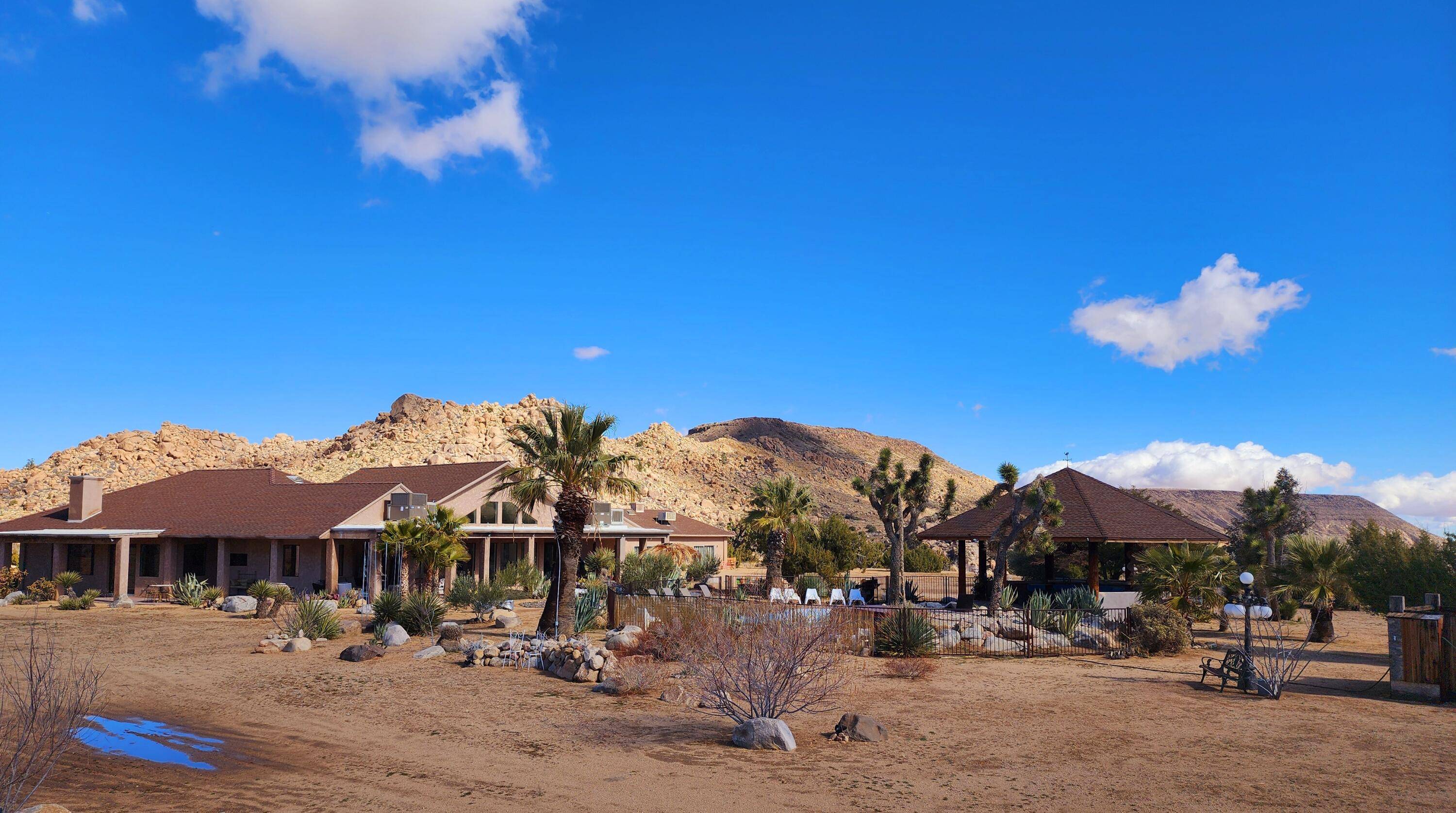 Pioneertown, CA 92268,3569 Calmada RD
