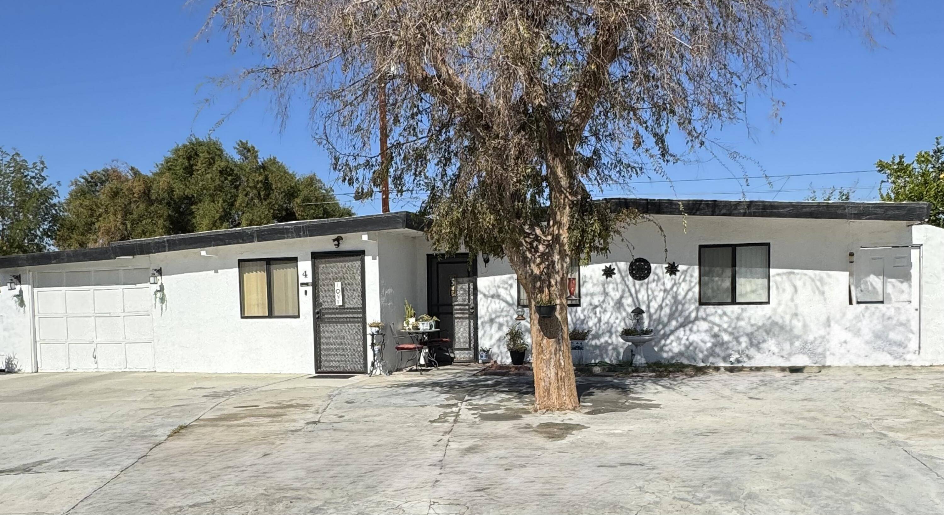 Palm Springs, CA 92264,4 Karlisa CV