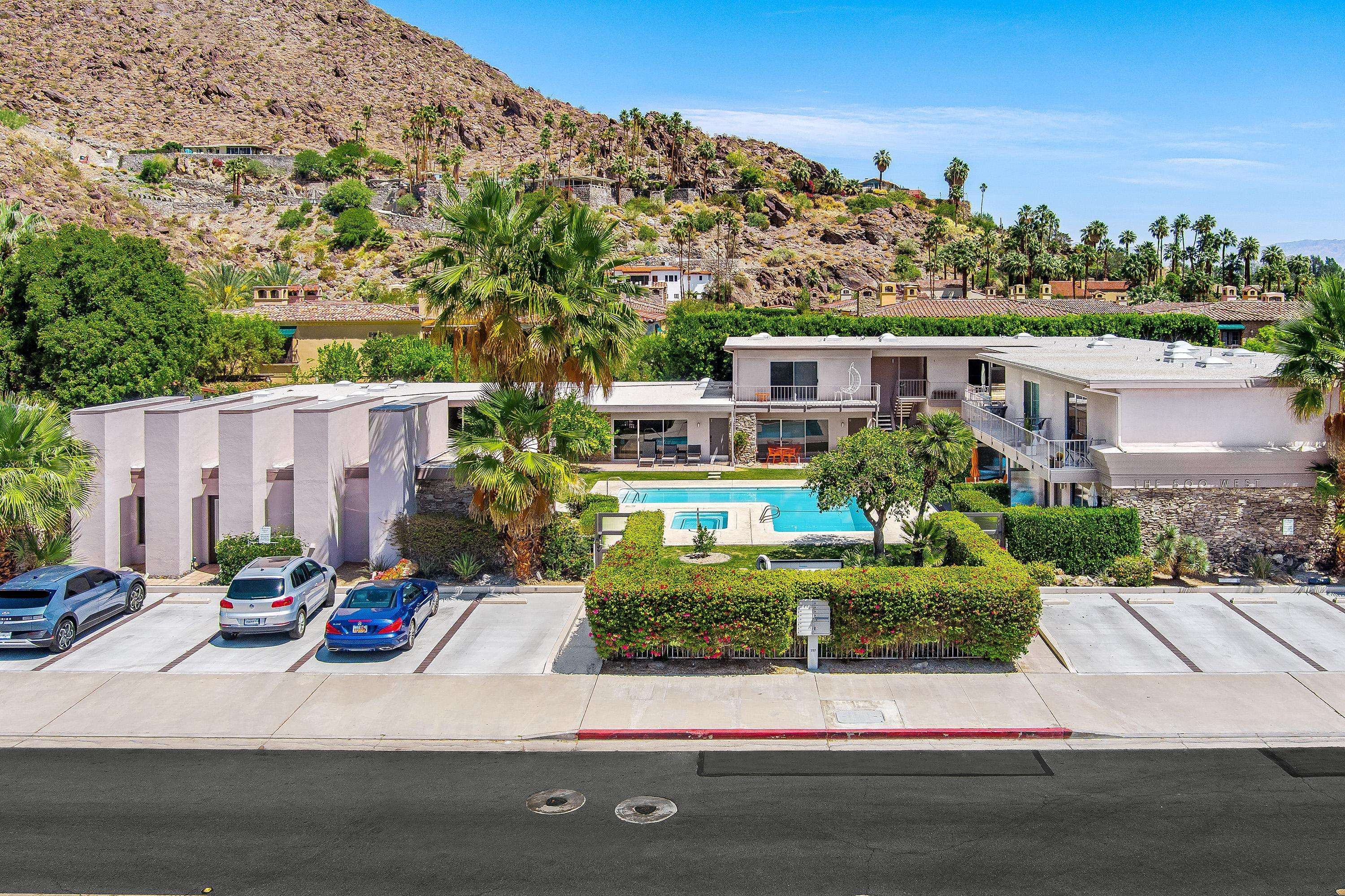 Palm Springs, CA 92262,500 W Arenas RD #10