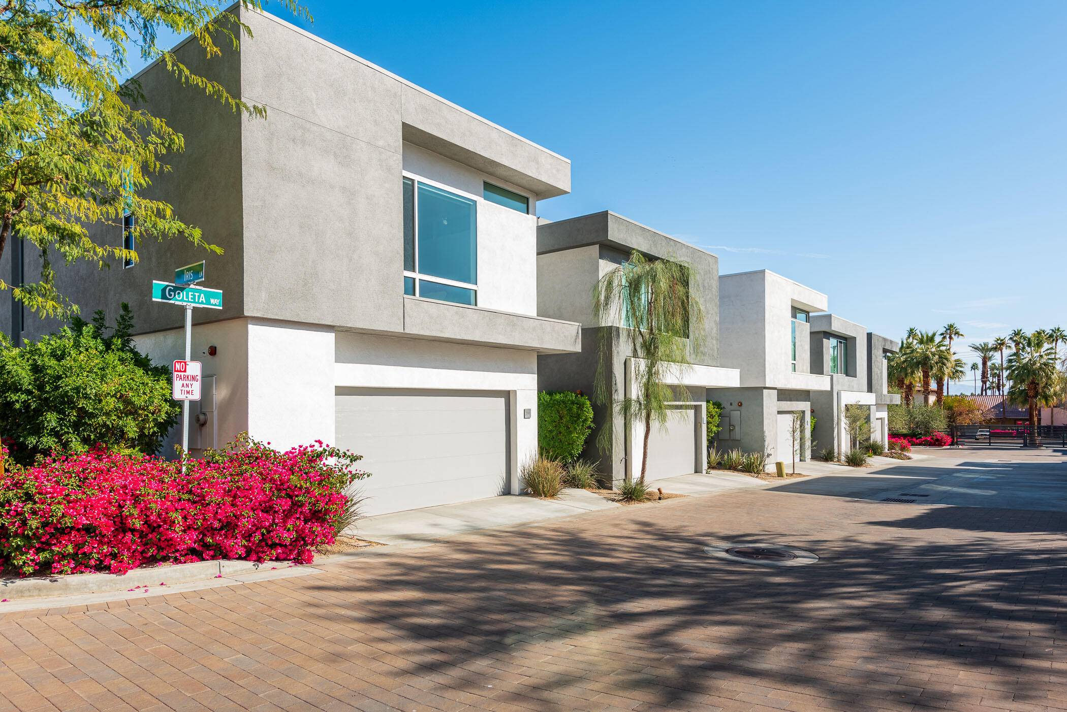 Palm Springs, CA 92264,350 Goleta WAY