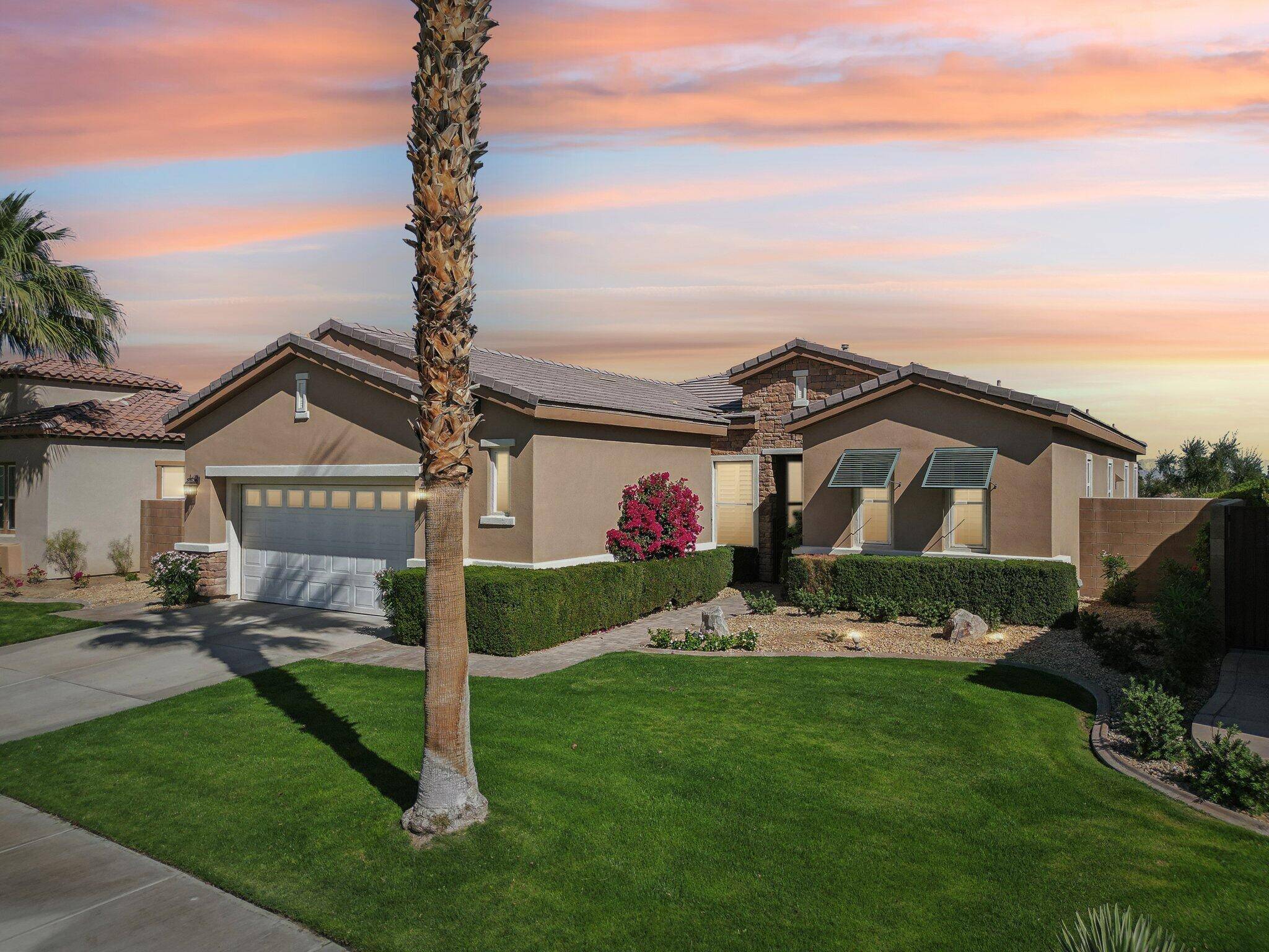 La Quinta, CA 92253,61458 Living Stone DR