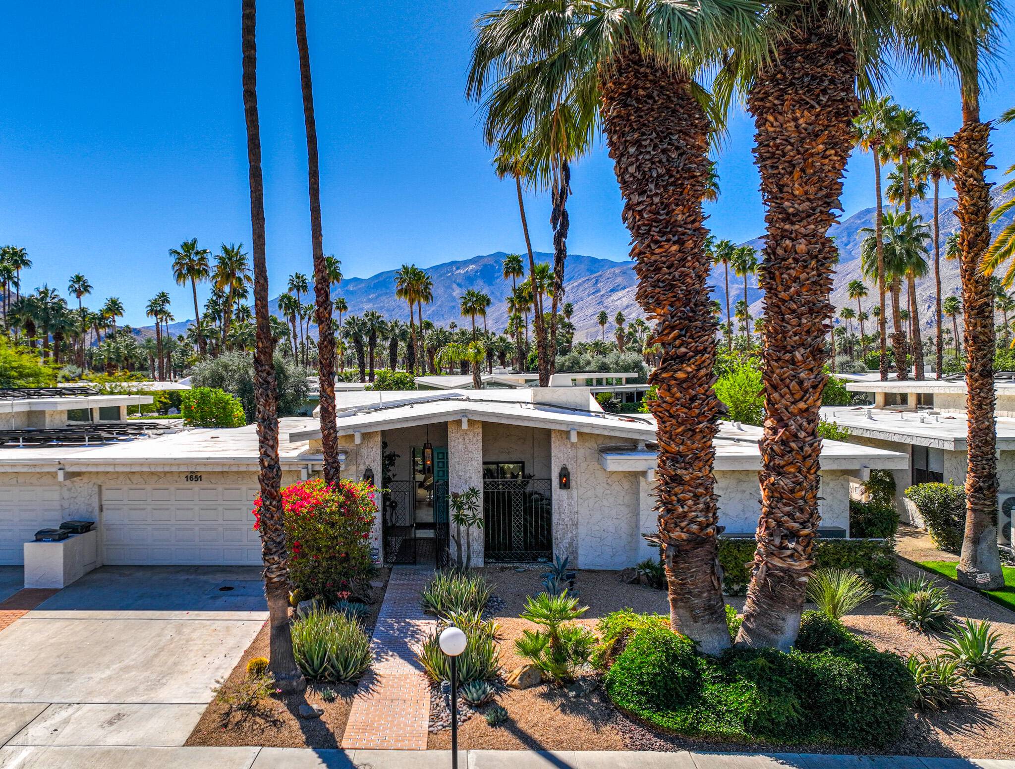 Palm Springs, CA 92264,1651 E Twin Palms DR