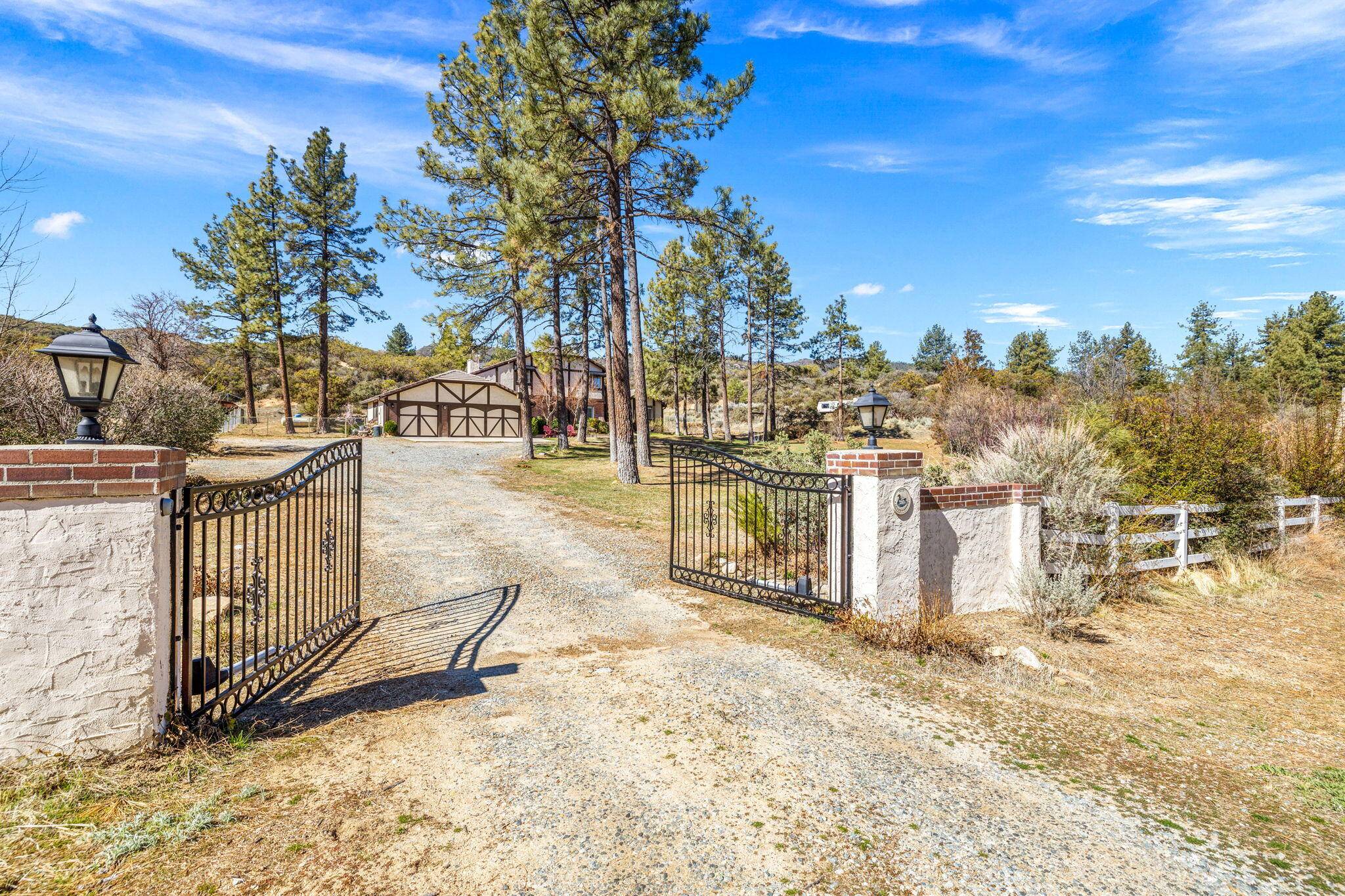 Mountain Center, CA 92561,59371 Devils Ladder RD