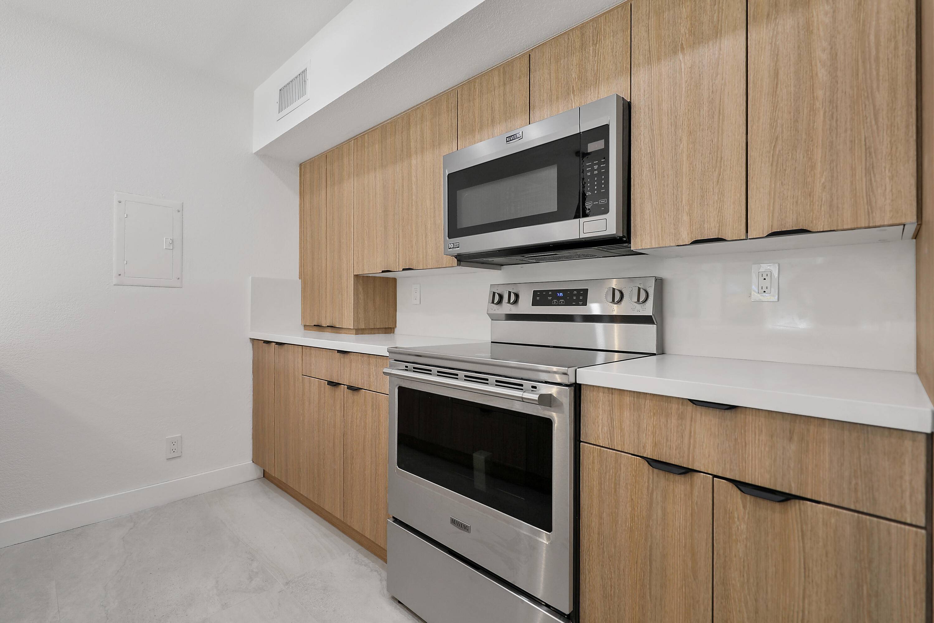 Palm Springs, CA 92264,1655 E Palm Canyon DR #115