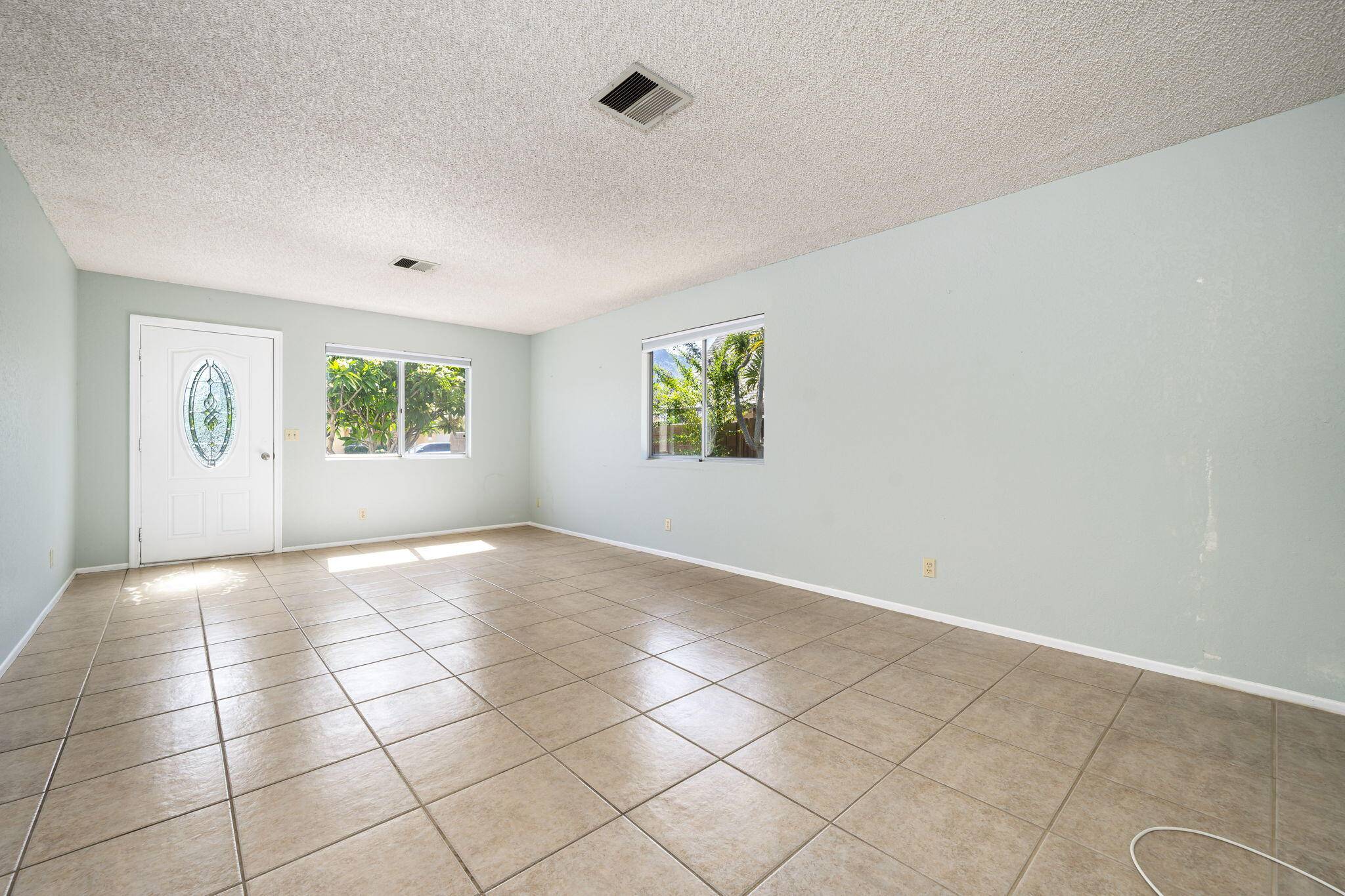 La Quinta, CA 92253,52105 Avenida Martinez