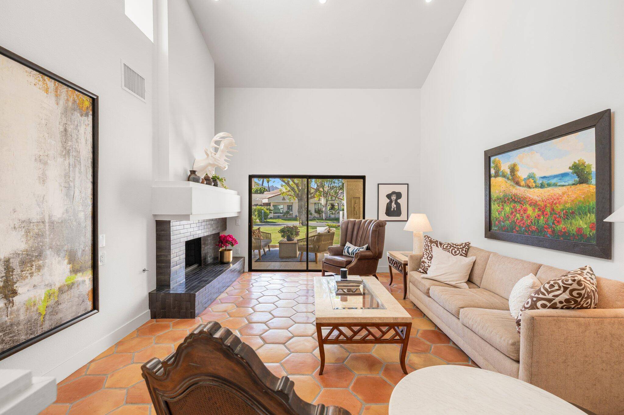 La Quinta, CA 92253,77179 Calle Mazatlan