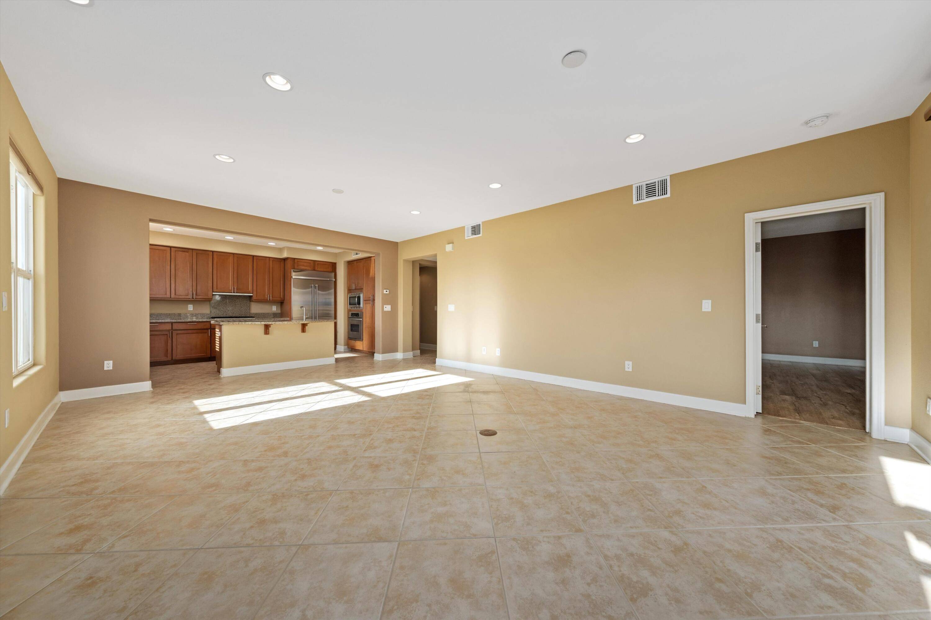 La Quinta, CA 92253,80292 Via Tesoro