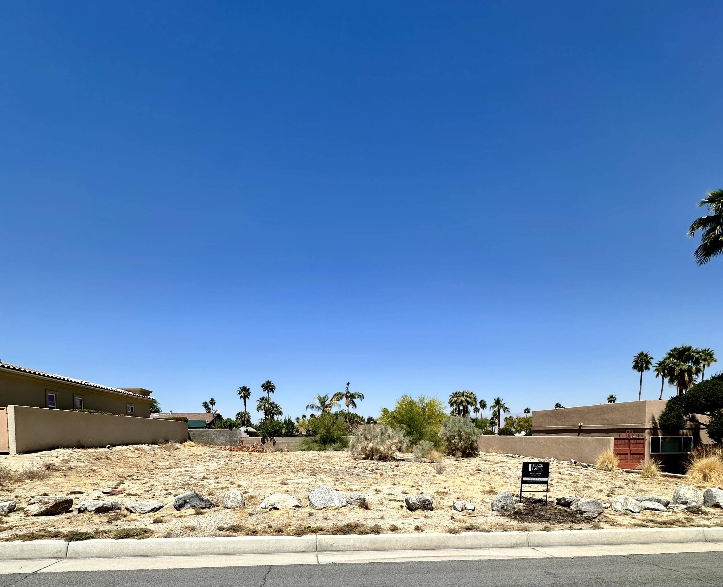 Palm Desert, CA 92260,73476 Silver Moon TRL